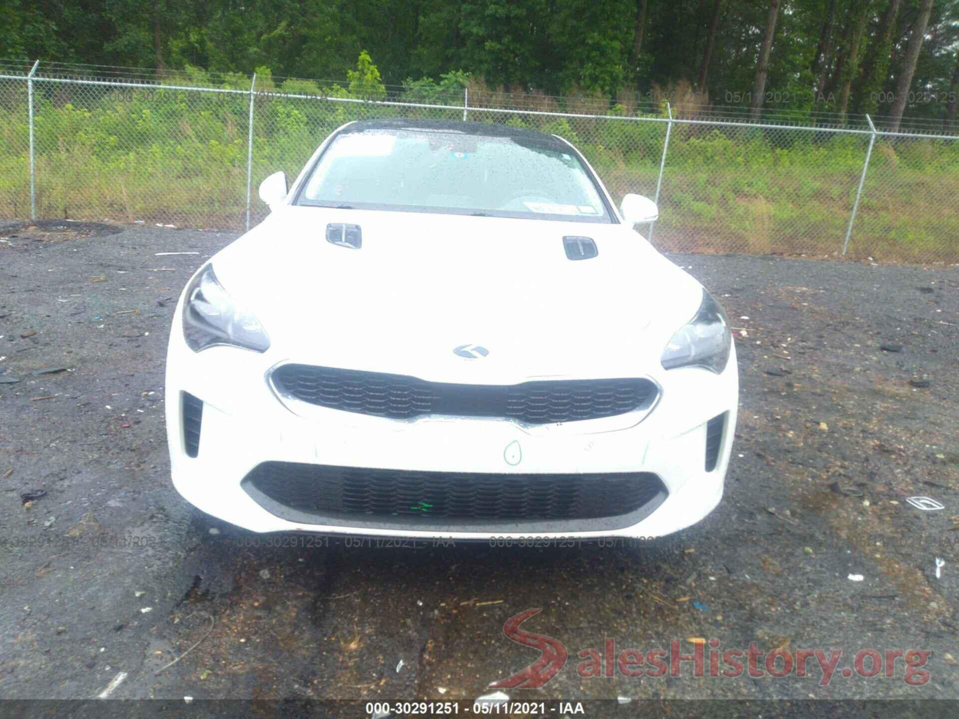 KNAE25LA8J6041280 2018 KIA STINGER