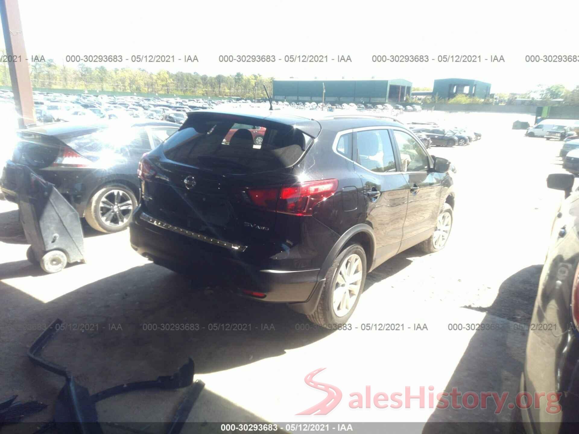 JN1BJ1CR9HW138265 2017 NISSAN ROGUE SPORT