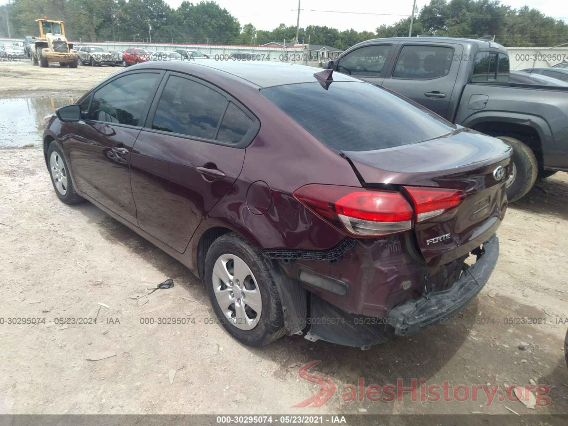 3KPFL4A75HE028707 2017 KIA FORTE