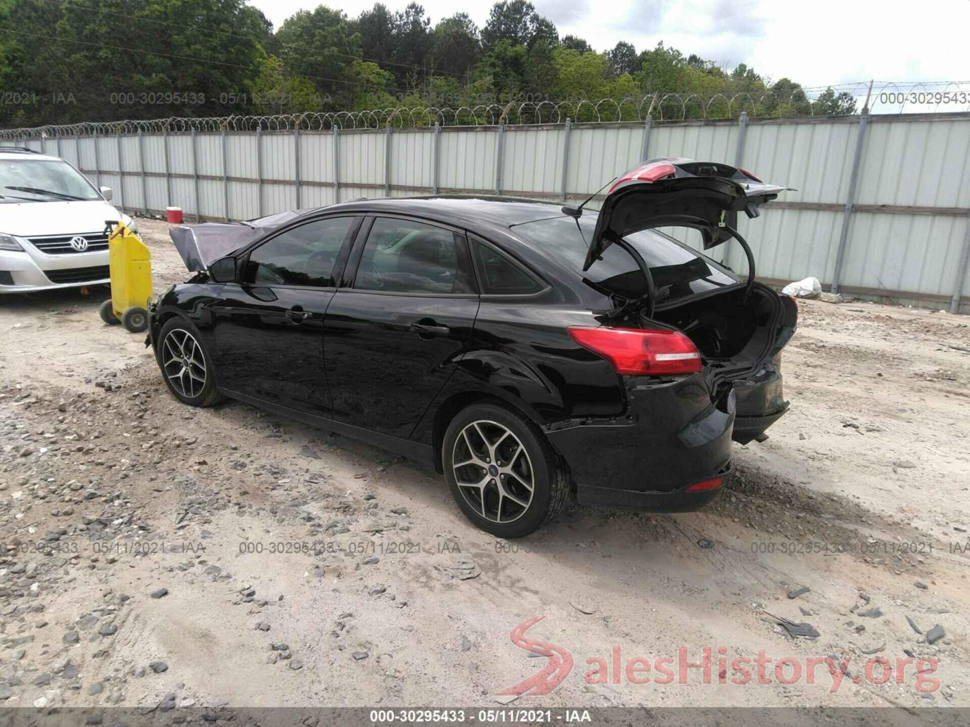 1FADP3H22HL327021 2017 FORD FOCUS