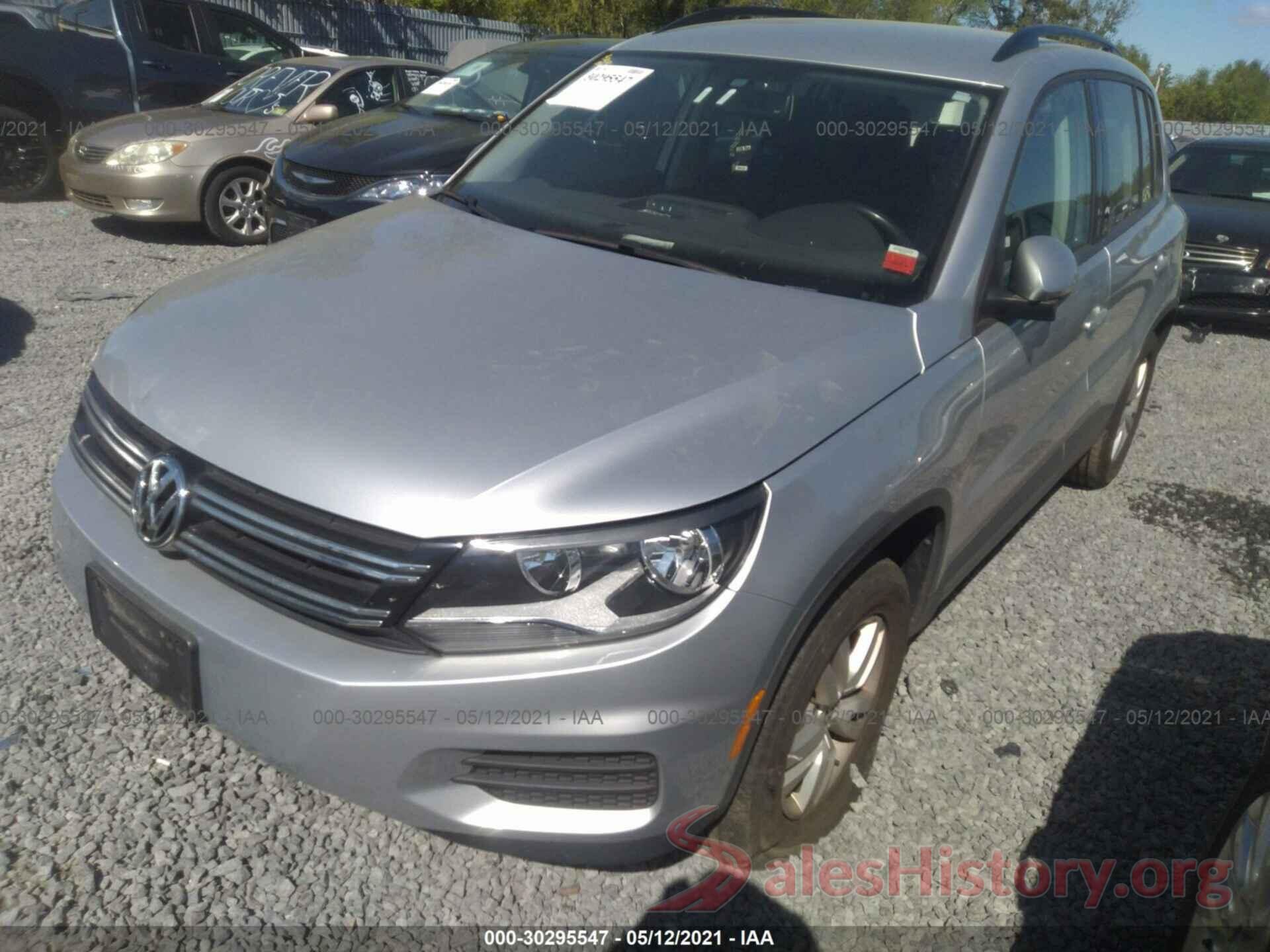 WVGBV7AX9HK000881 2017 VOLKSWAGEN TIGUAN