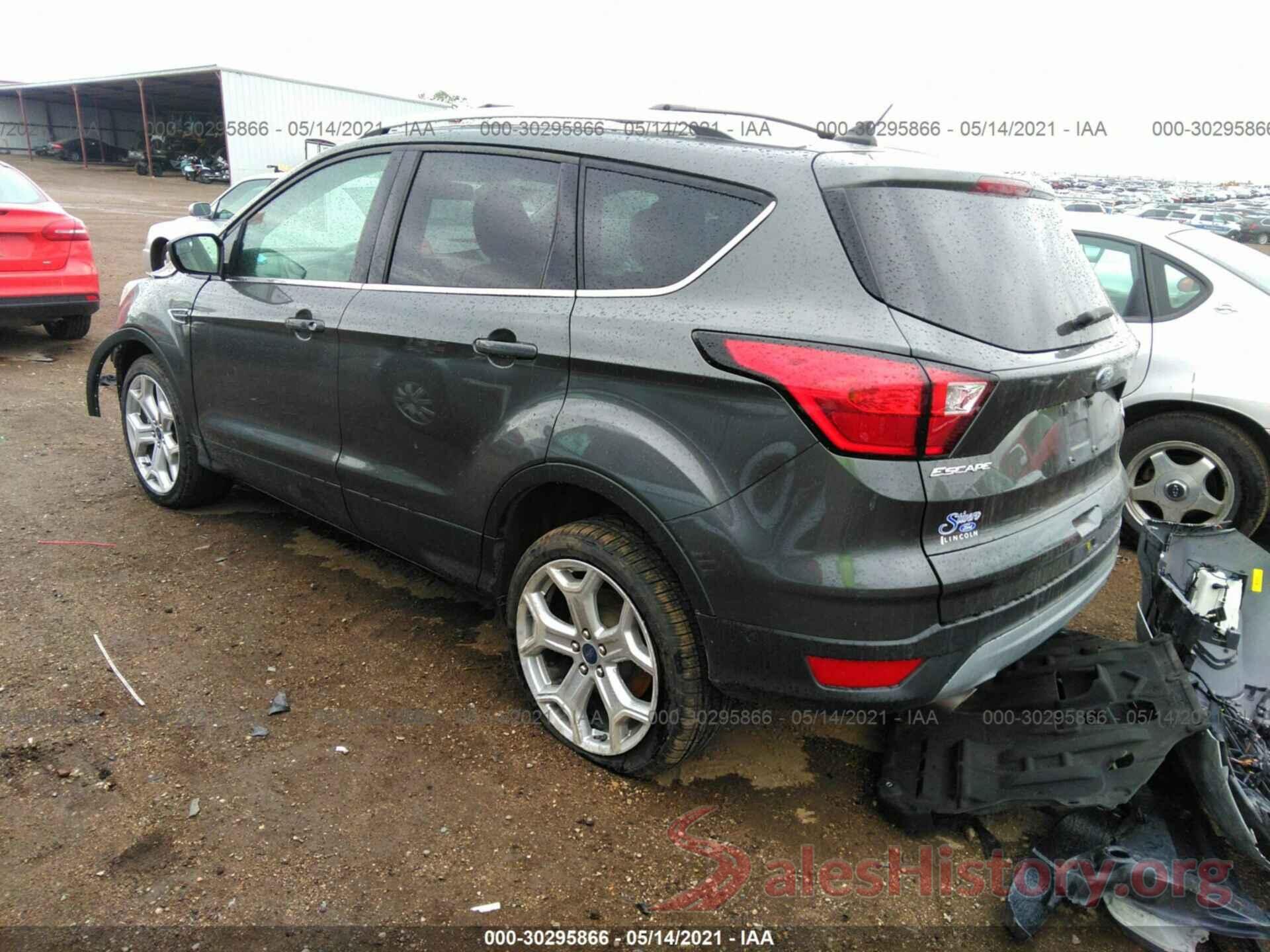 1FMCU9J92KUB14740 2019 FORD ESCAPE