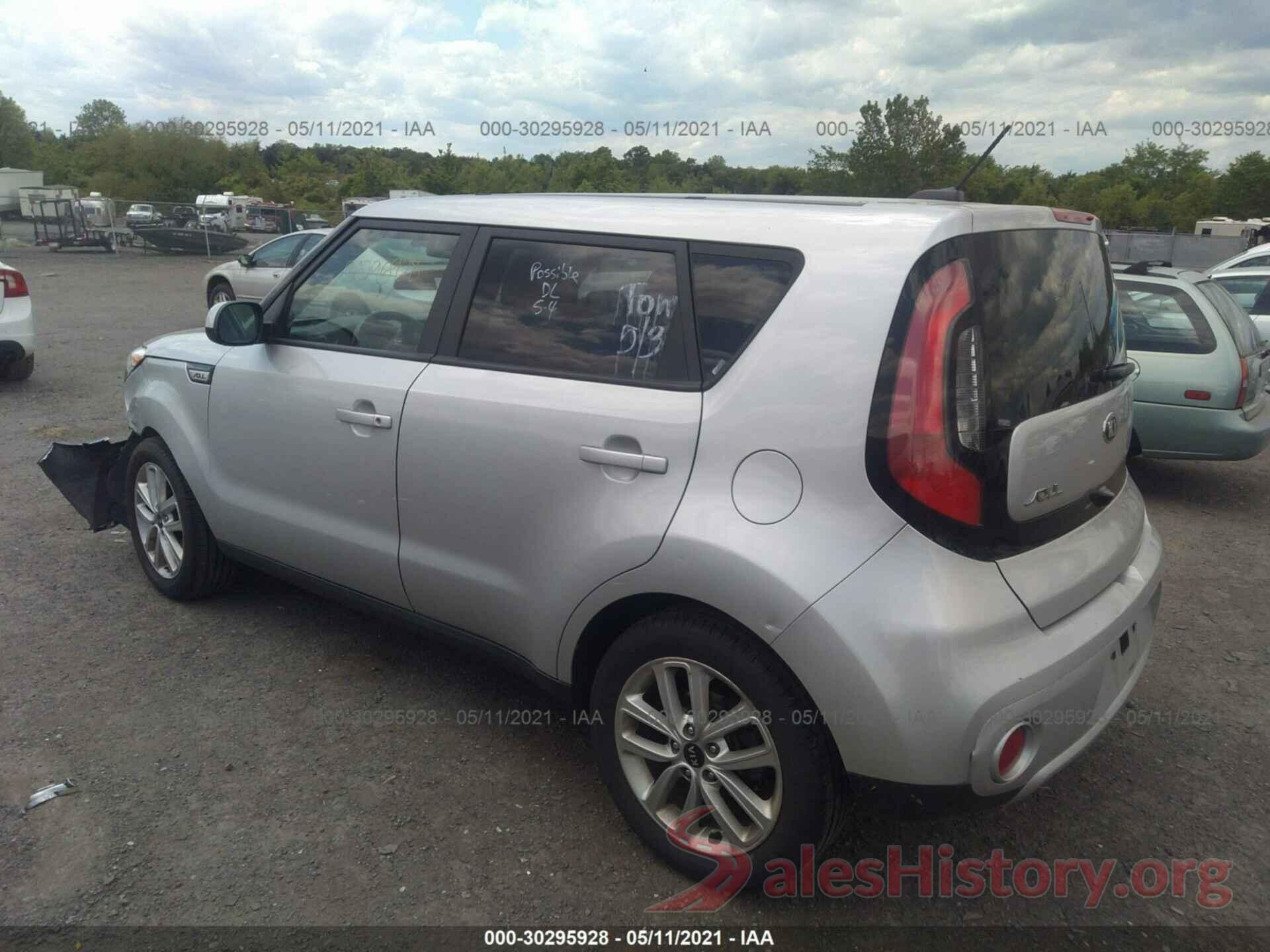 KNDJP3A51J7543037 2018 KIA SOUL