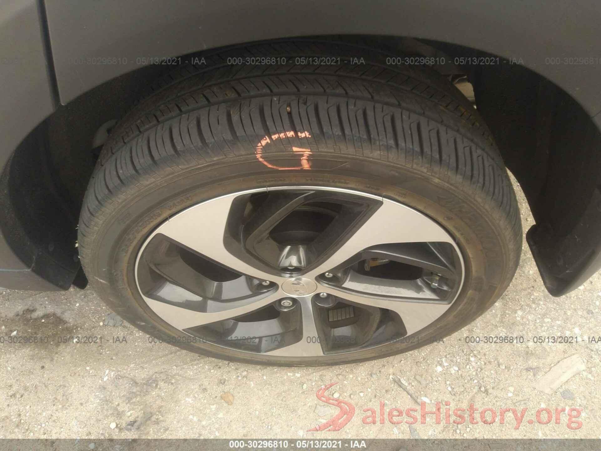 KM8J33A26JU787815 2018 HYUNDAI TUCSON