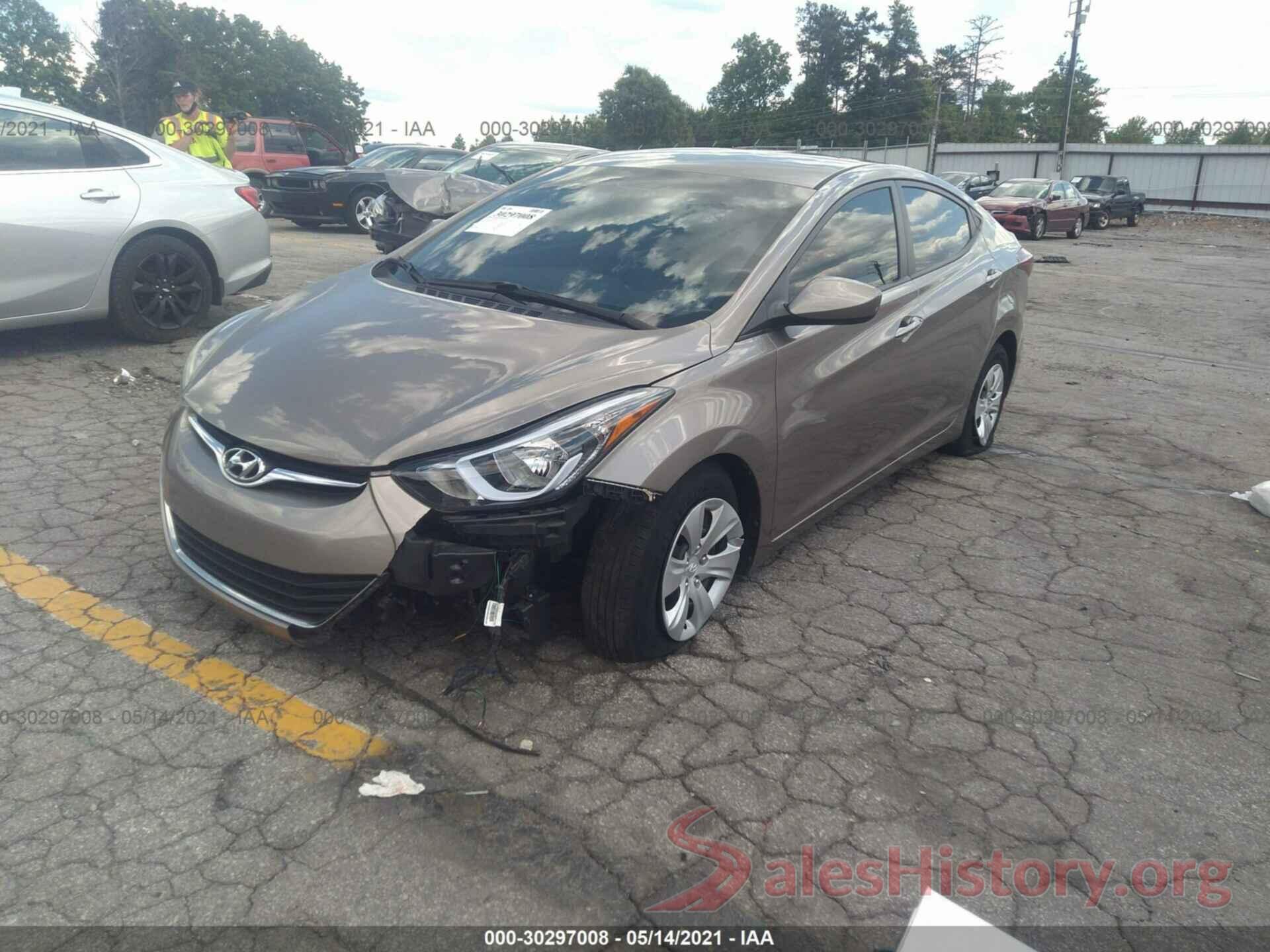 5NPDH4AE0GH787704 2016 HYUNDAI ELANTRA