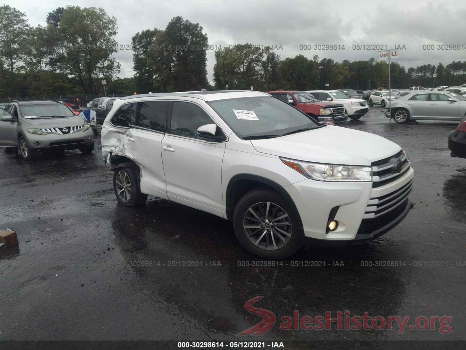 5TDKZRFH9JS275624 2018 TOYOTA HIGHLANDER