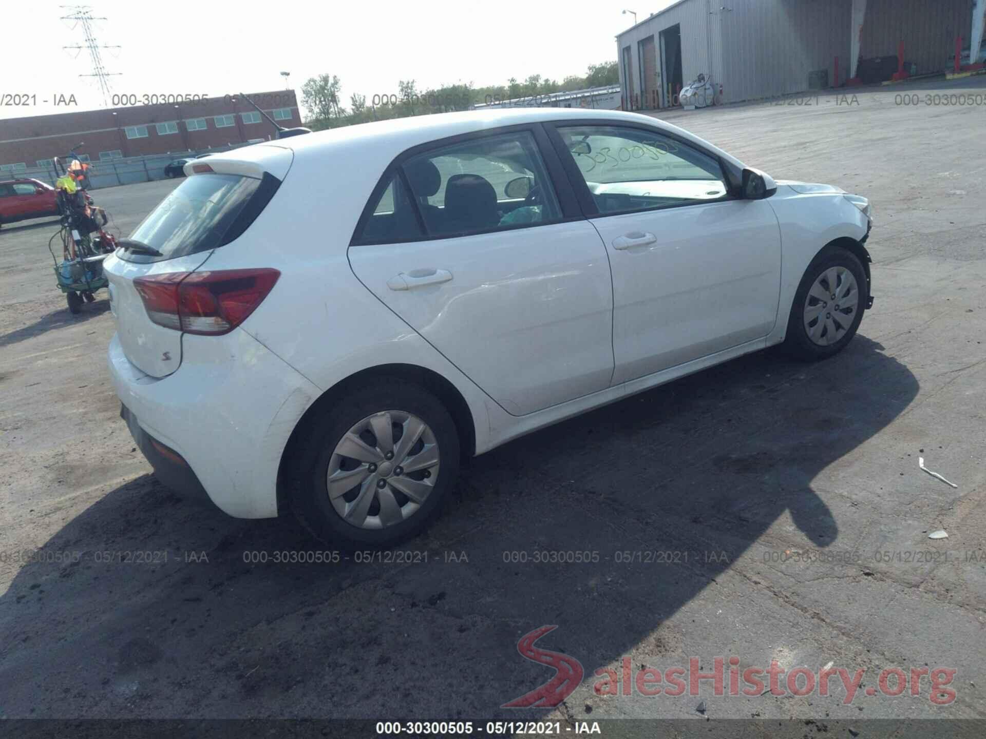 3KPA25AB0JE074572 2018 KIA RIO 5-DOOR