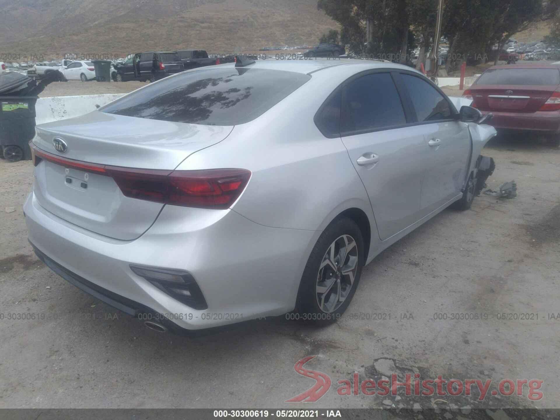 3KPF24ADXME278978 2021 KIA FORTE