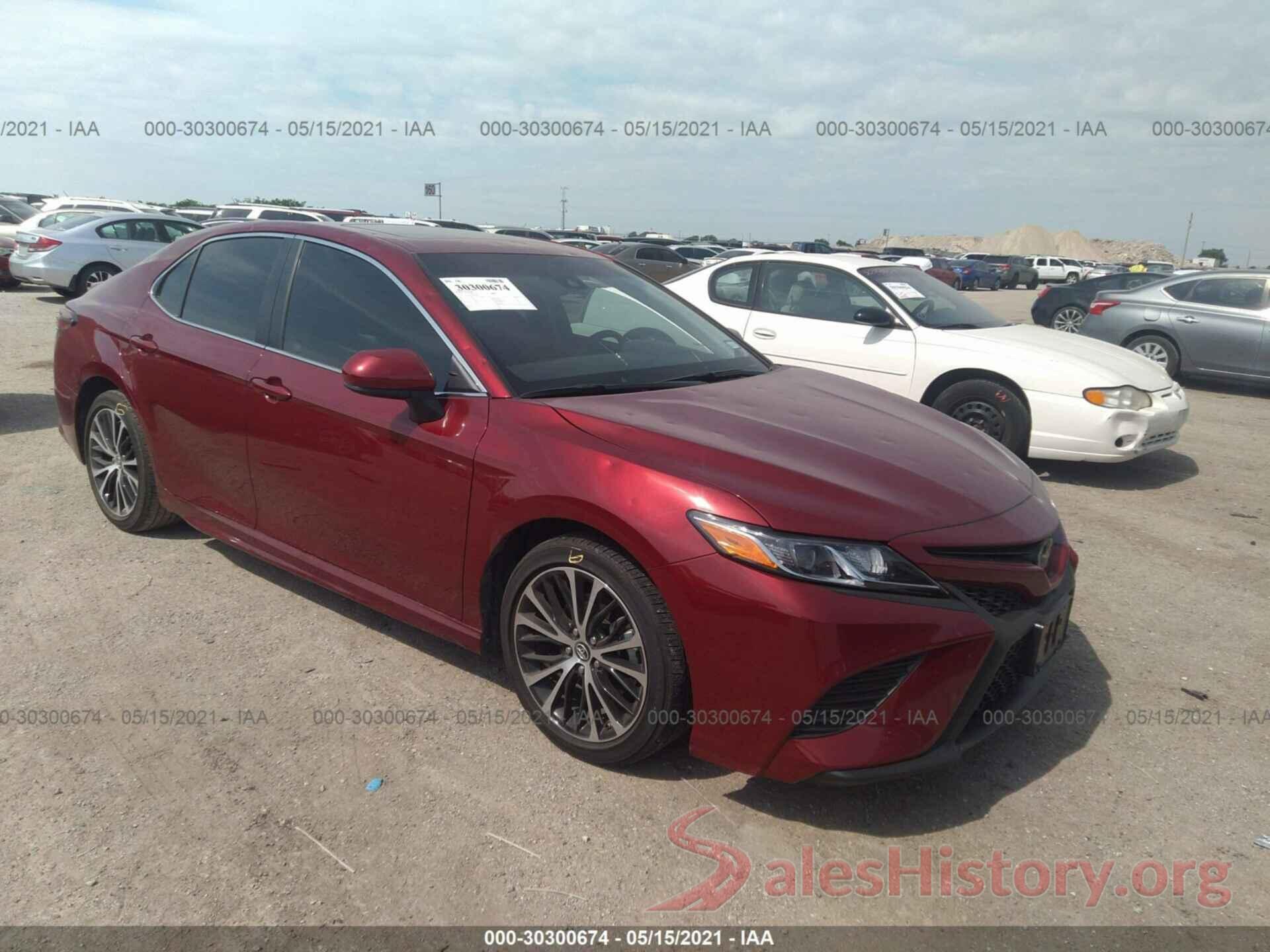 4T1B11HK3JU602687 2018 TOYOTA CAMRY