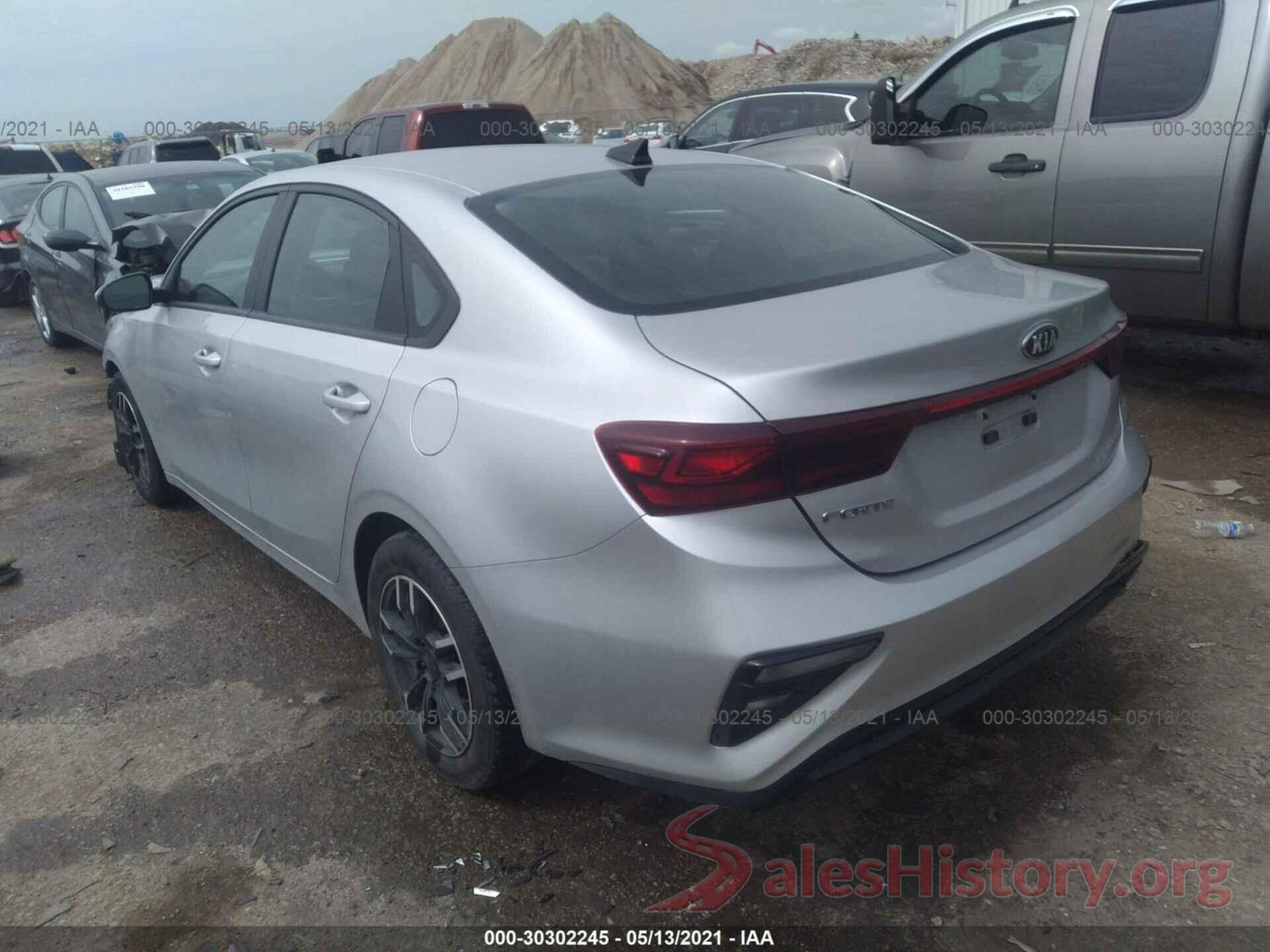 3KPF24AD9KE111590 2019 KIA FORTE