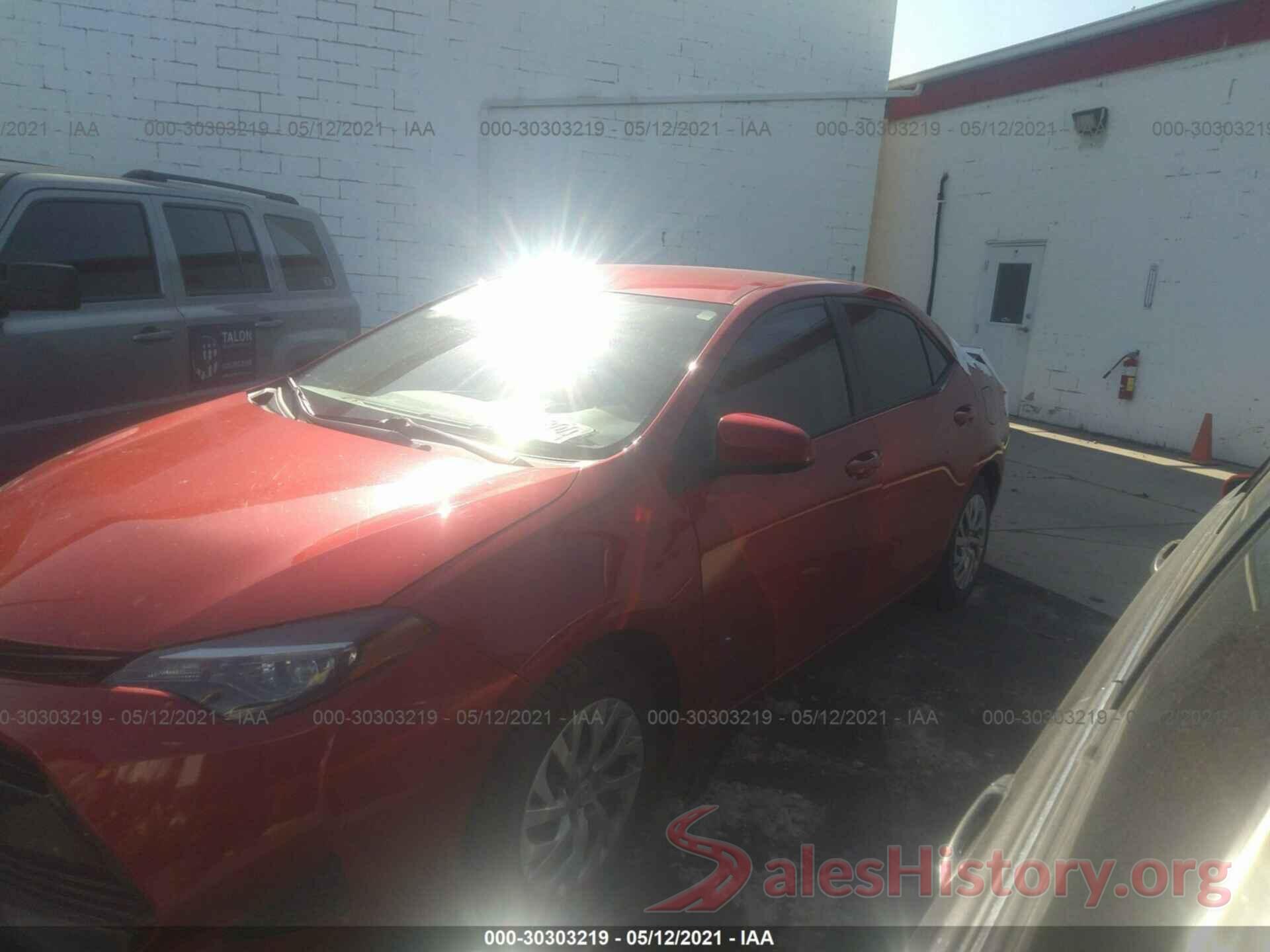 2T1BURHE9JC032471 2018 TOYOTA COROLLA