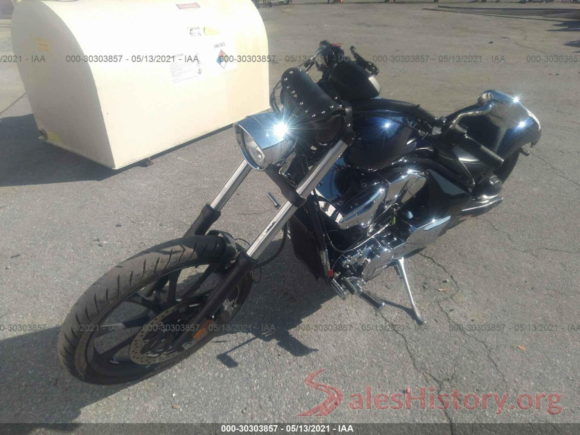 JH2SC6121KK400814 2019 HONDA VT1300