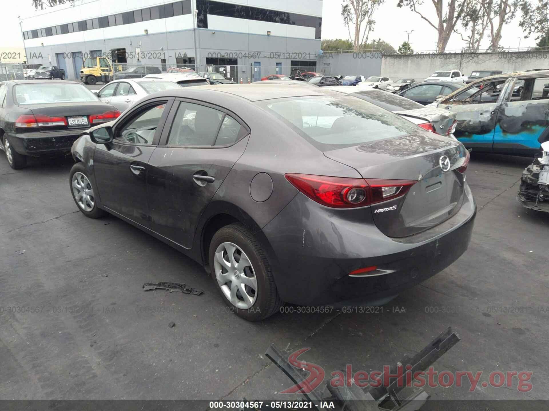 3MZBN1U75JM239739 2018 MAZDA MAZDA3 4-DOOR