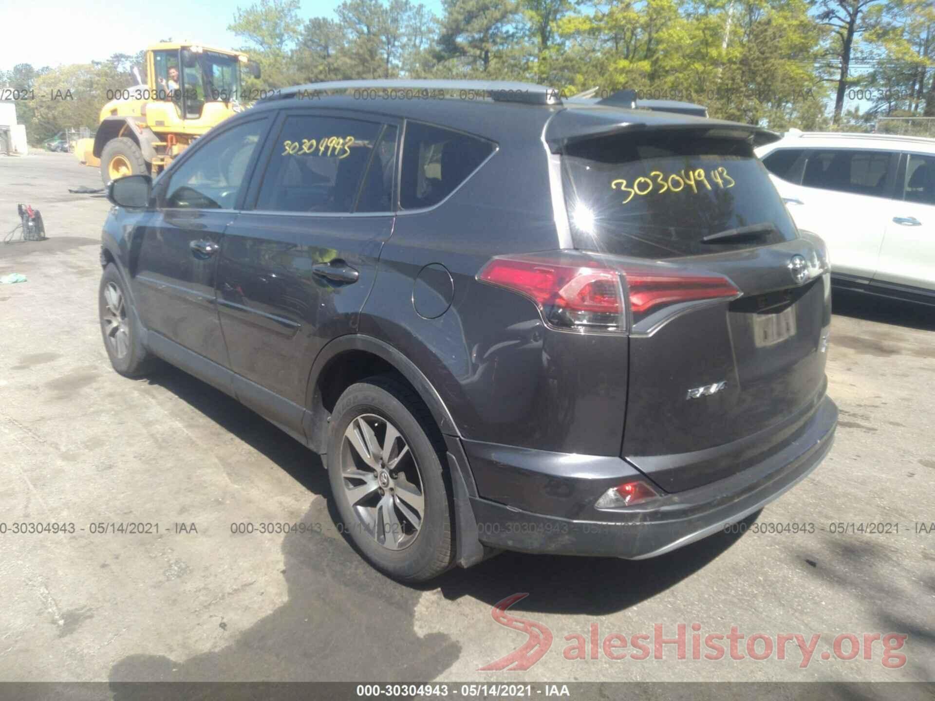 JTMRFREV0HJ111054 2017 TOYOTA RAV4