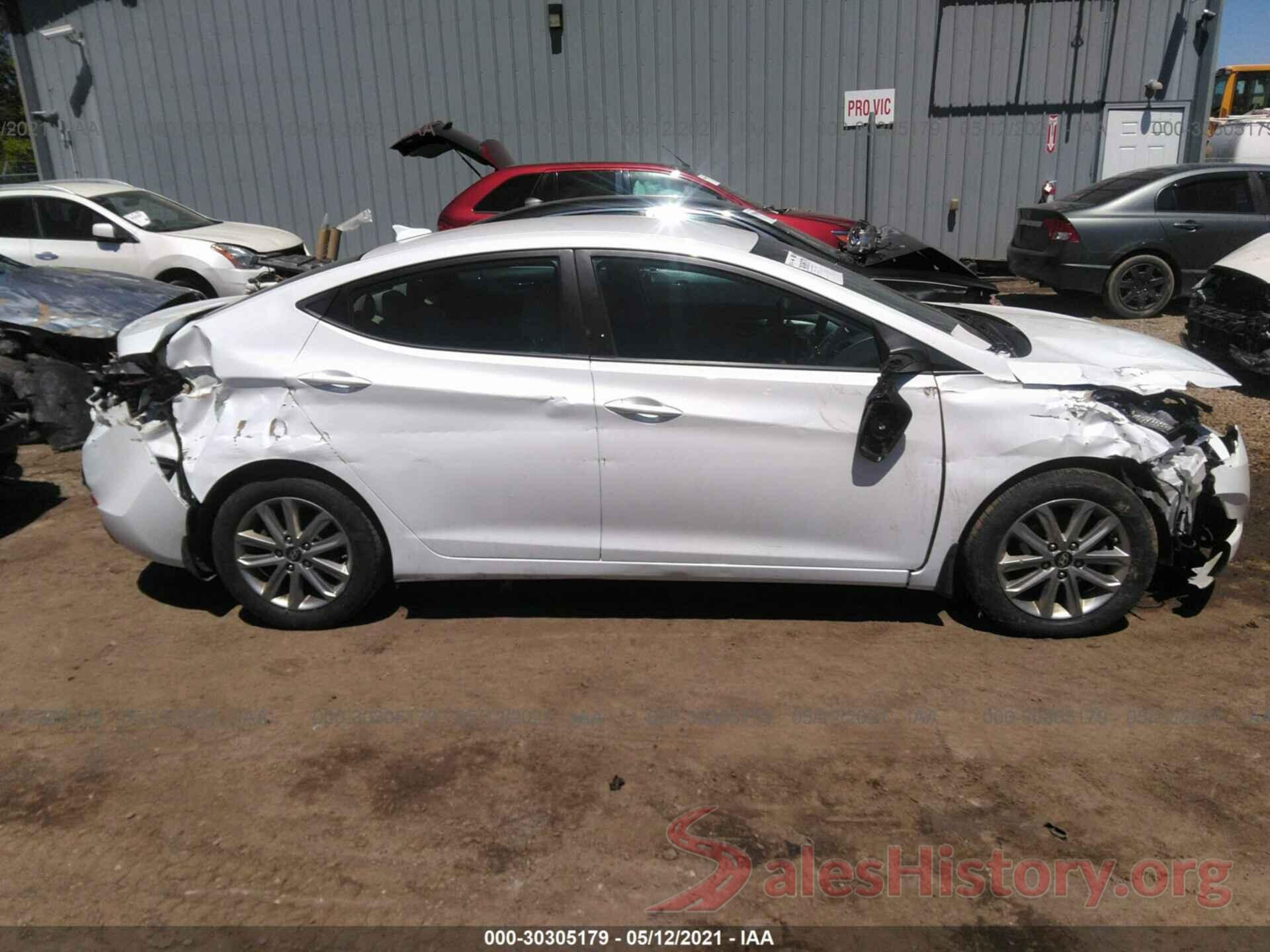 5NPDH4AE6GH709492 2016 HYUNDAI ELANTRA