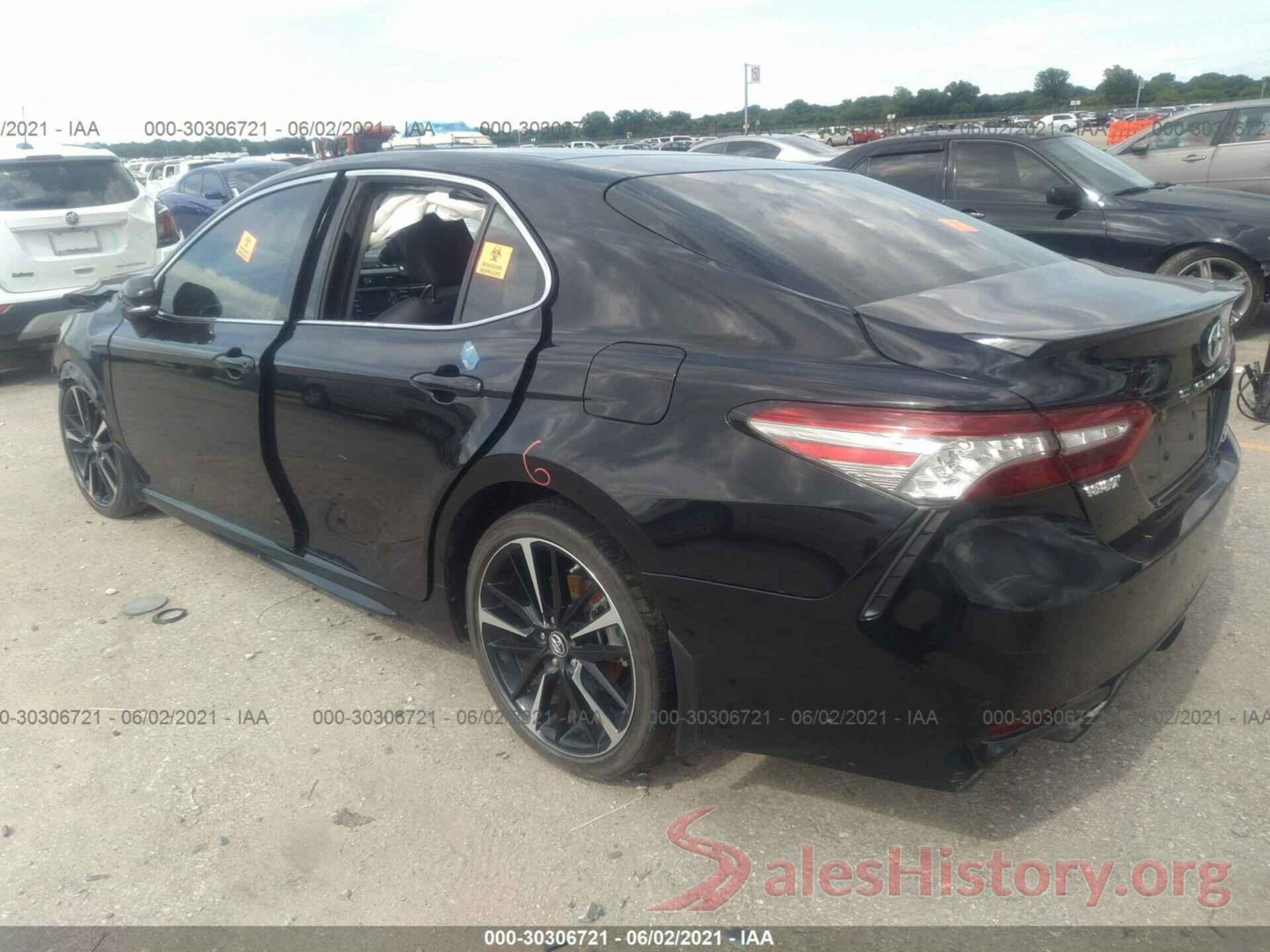 4T1B61HK2JU112999 2018 TOYOTA CAMRY