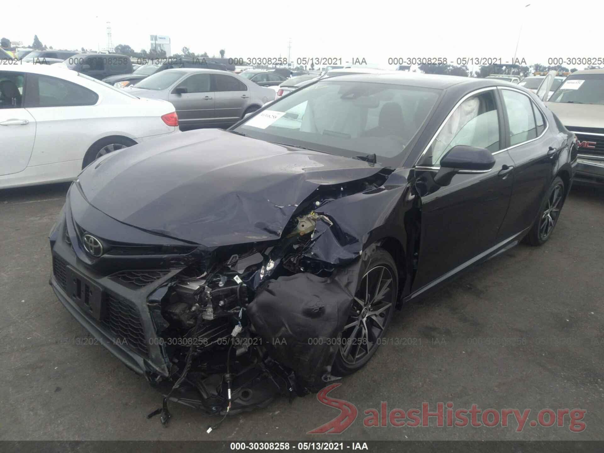 4T1T11AK0MU569375 2021 TOYOTA CAMRY