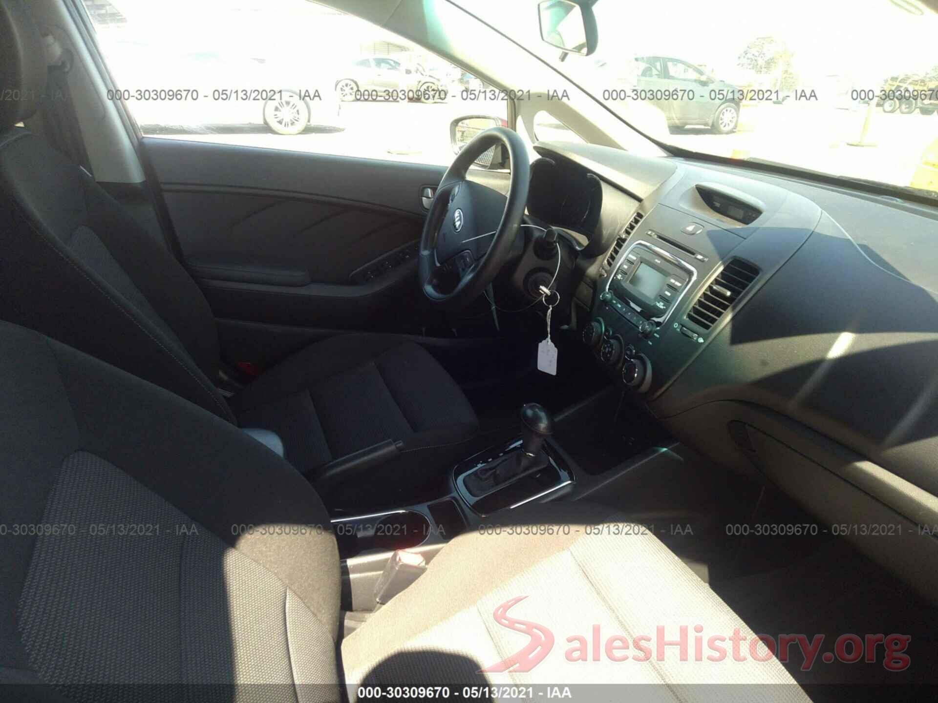 3KPFK4A76HE114580 2017 KIA FORTE