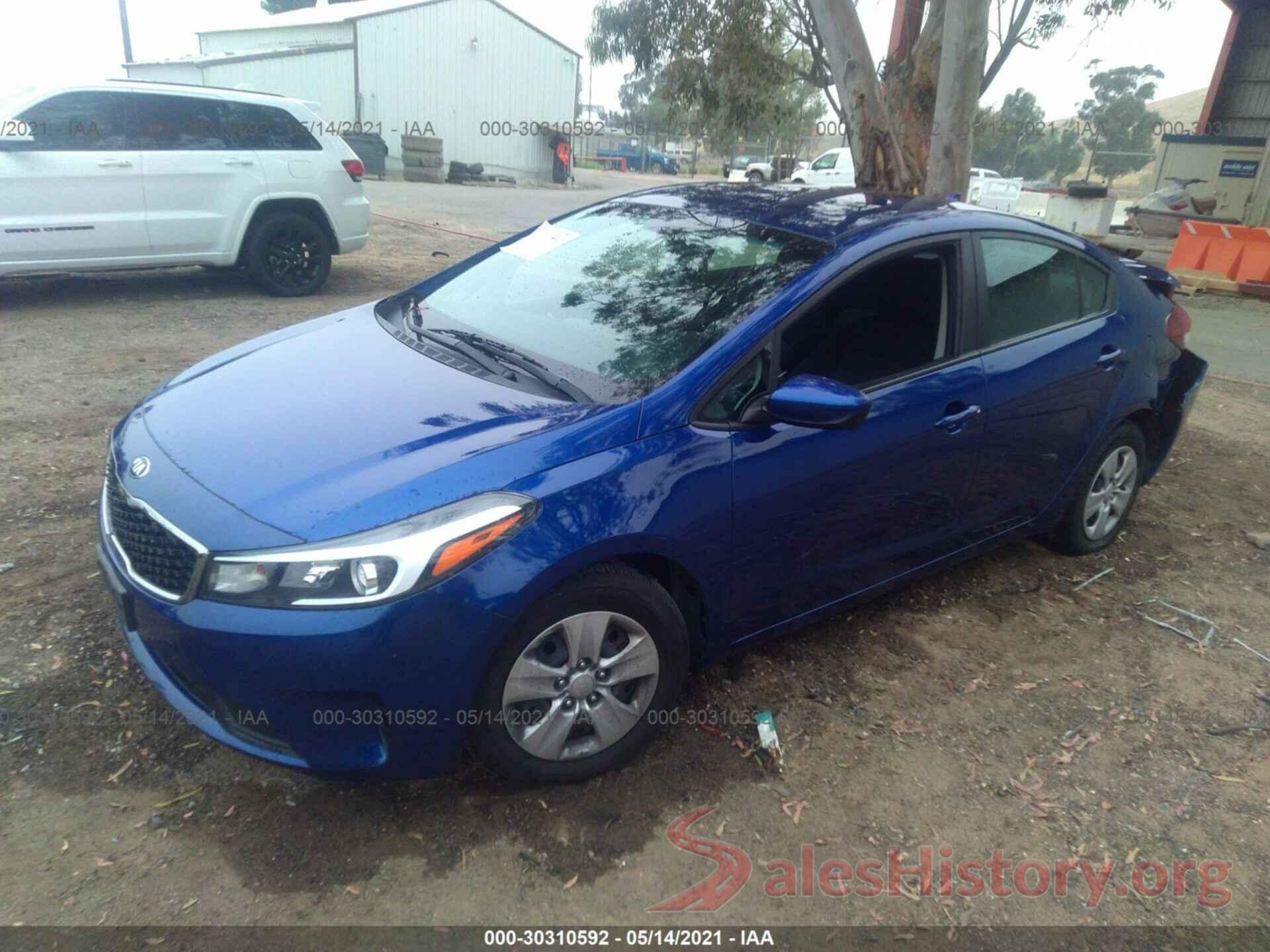 3KPFK4A7XHE123704 2017 KIA FORTE