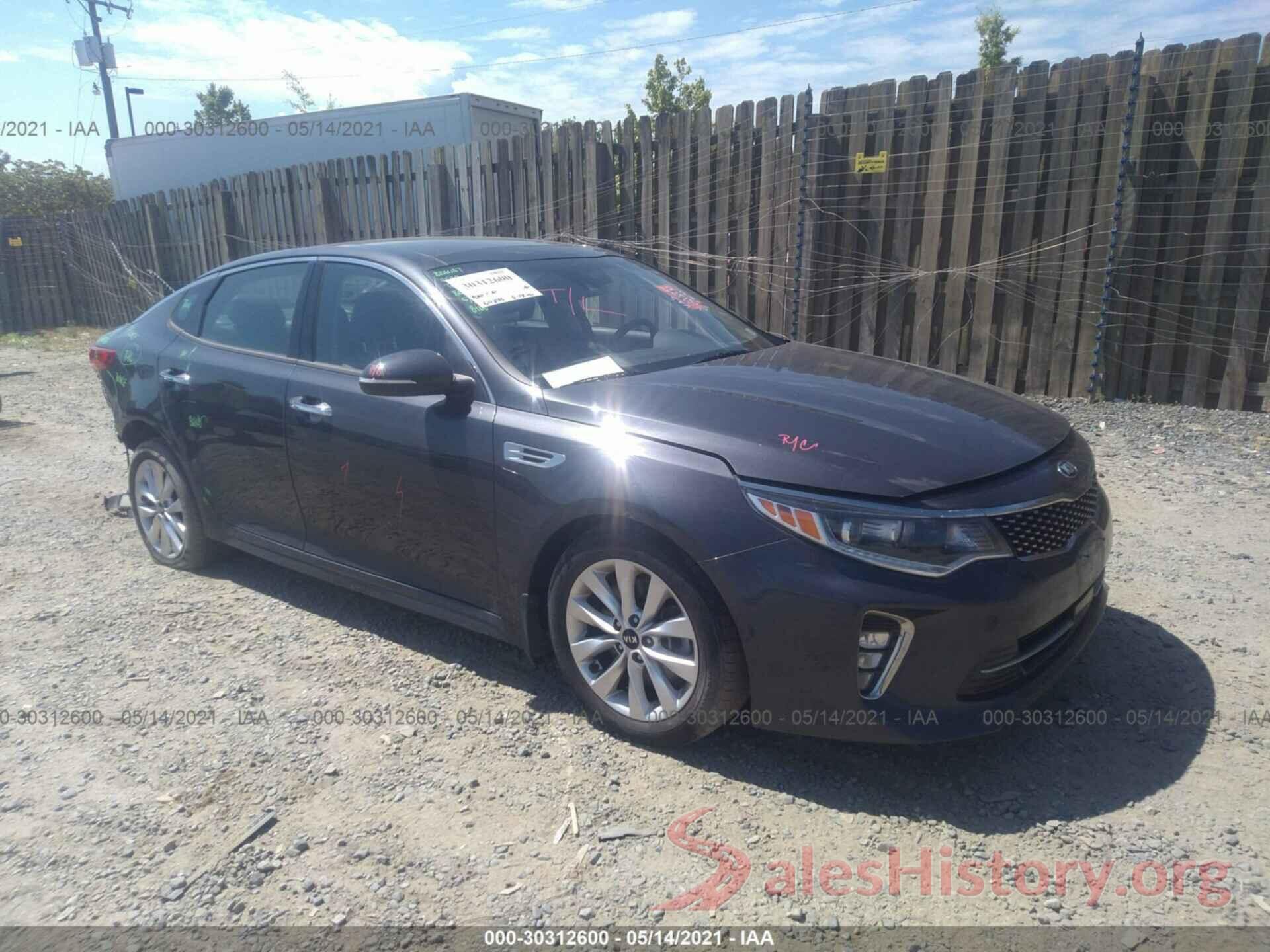 5XXGU4L35JG221397 2018 KIA OPTIMA