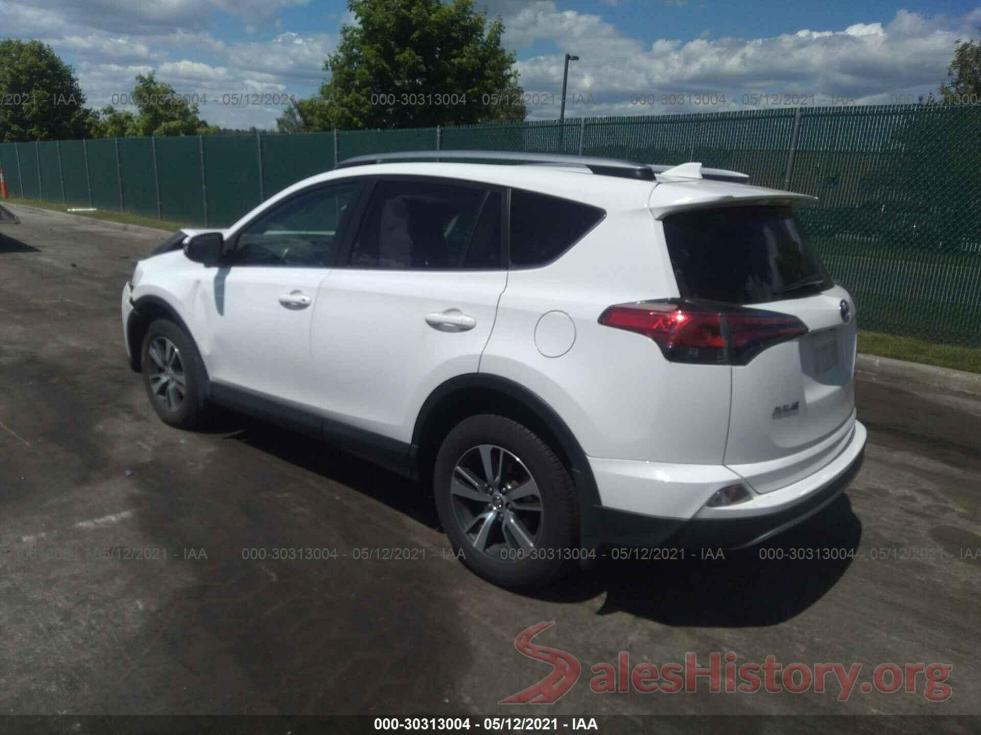 JTMRFREV1JD238982 2018 TOYOTA RAV4