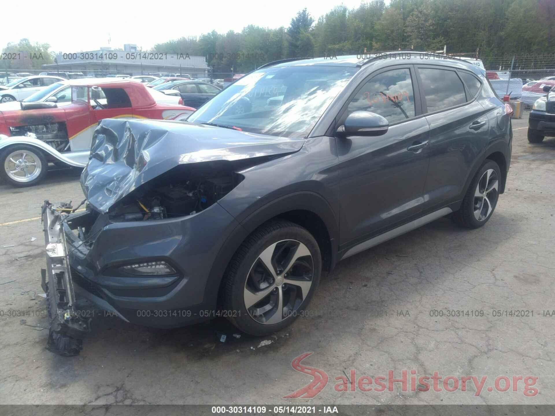 KM8J3CA29JU755876 2018 HYUNDAI TUCSON