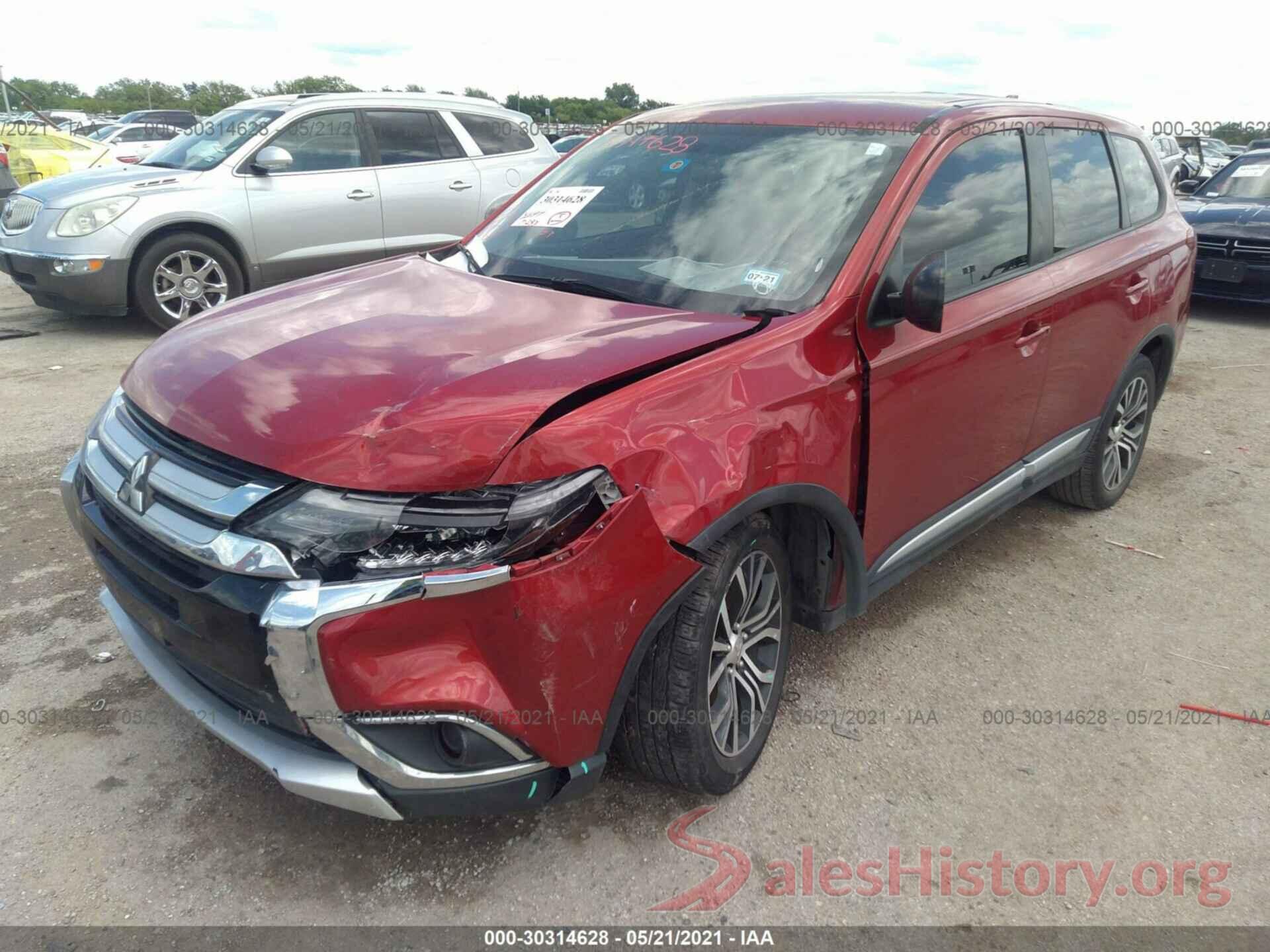 JA4AD2A3XJZ057763 2018 MITSUBISHI OUTLANDER