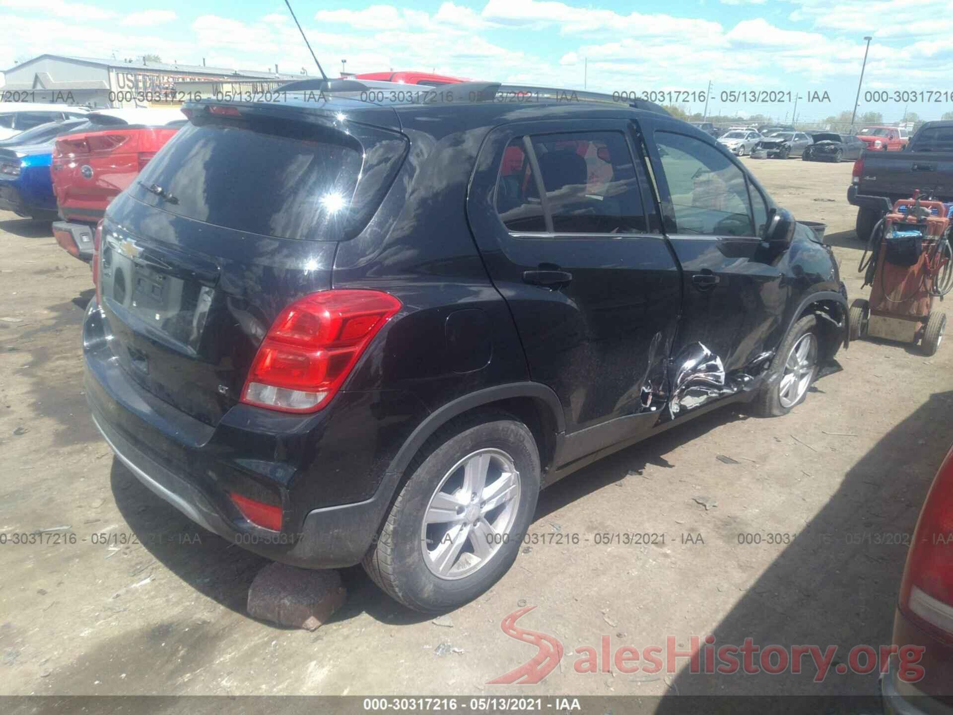 3GNCJLSB8HL140586 2017 CHEVROLET TRAX