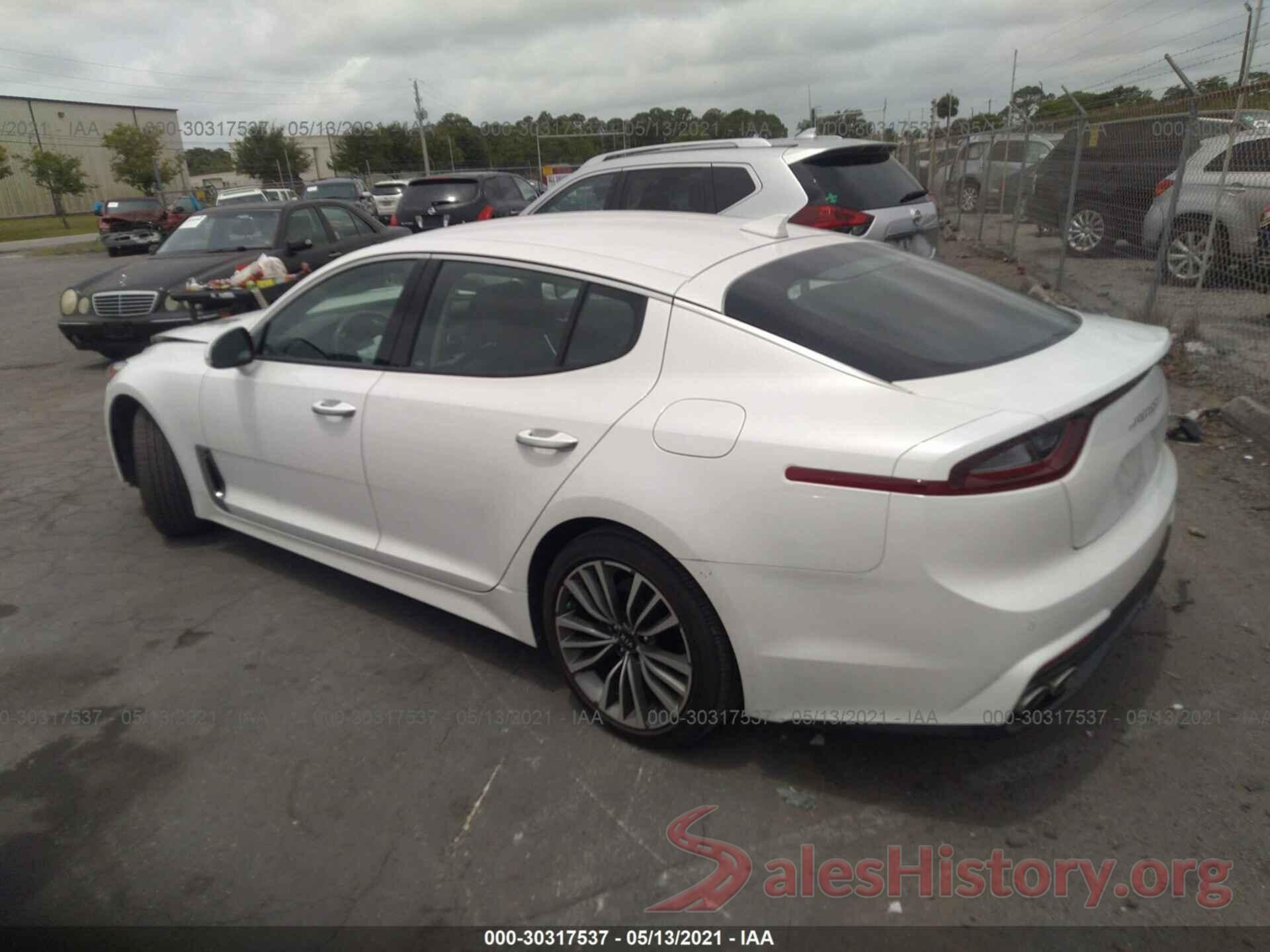 KNAE15LA4K6066889 2019 KIA STINGER