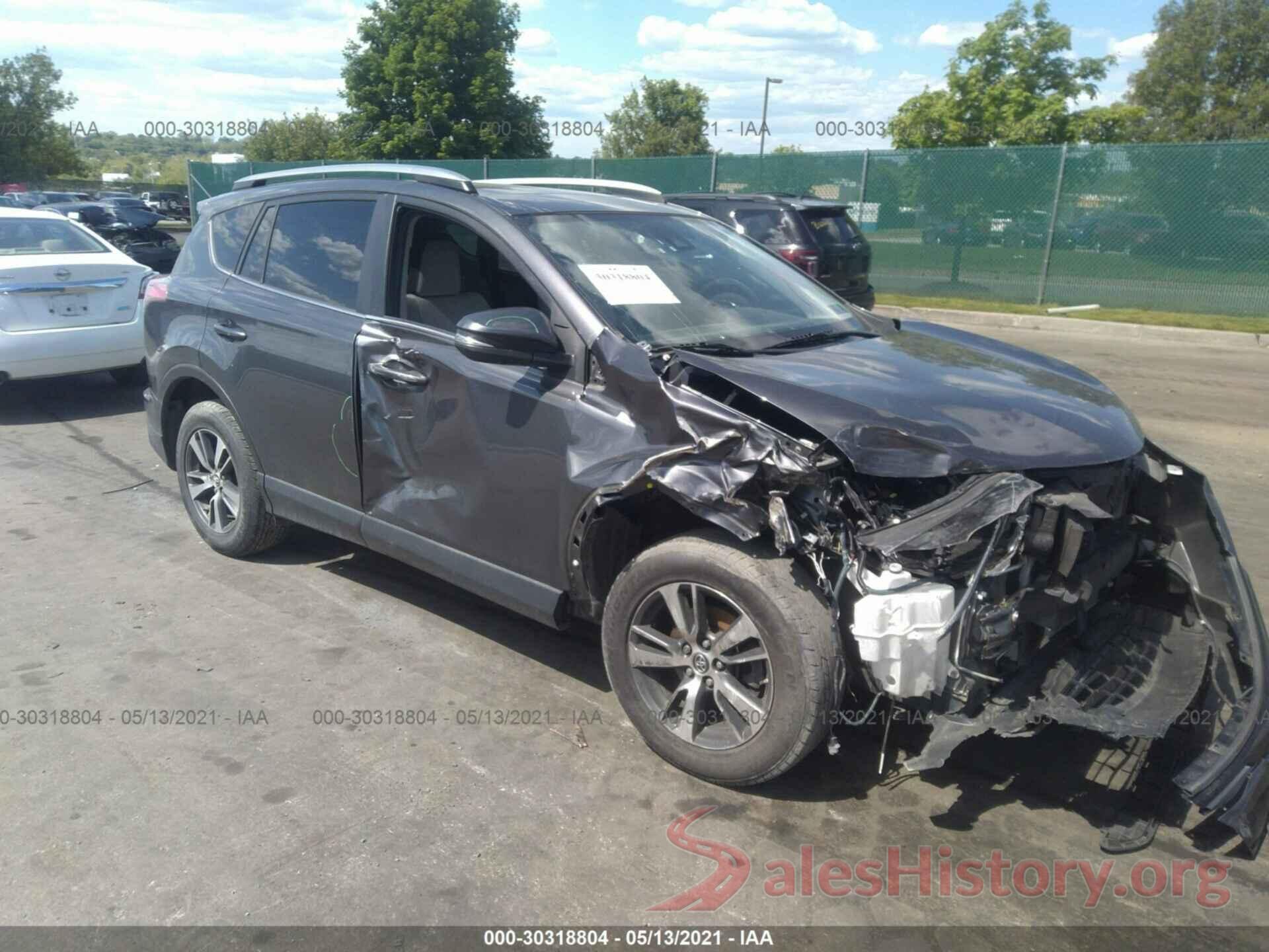 JTMRFREV3HJ130732 2017 TOYOTA RAV4