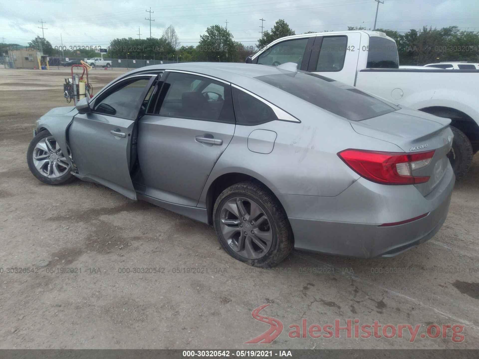 1HGCV1F18JA201338 2018 HONDA ACCORD SEDAN