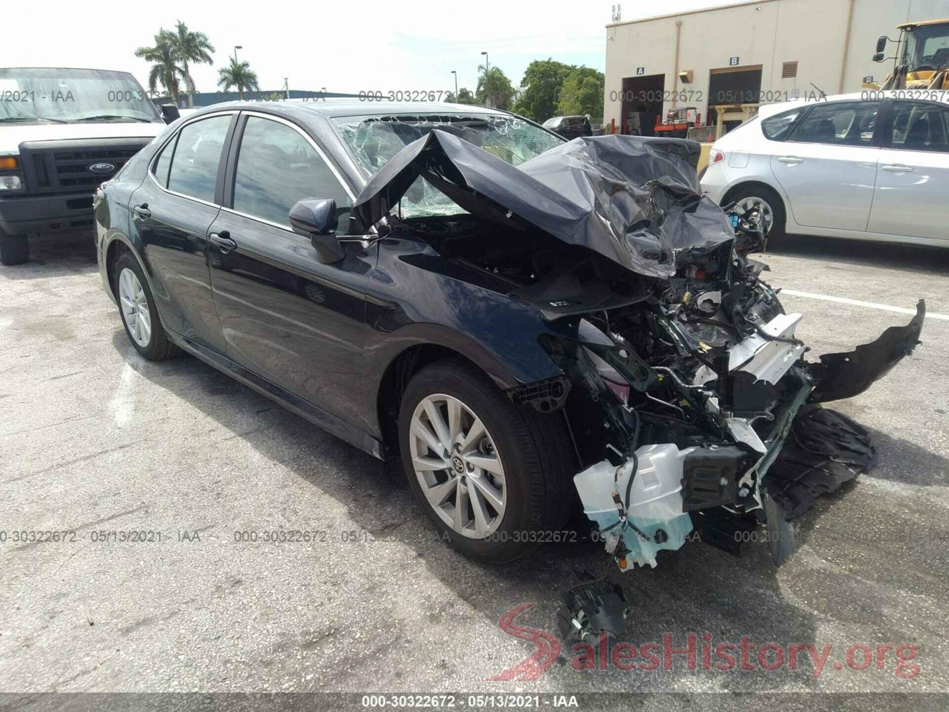 4T1C11AK1MU436768 2021 TOYOTA CAMRY