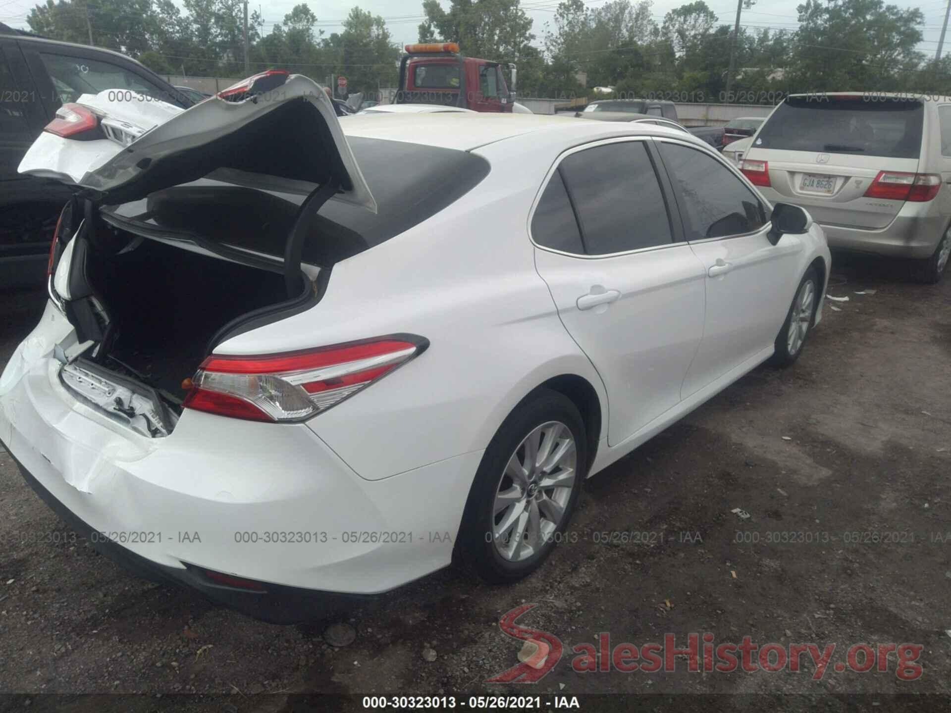 4T1B11HK1JU533031 2018 TOYOTA CAMRY