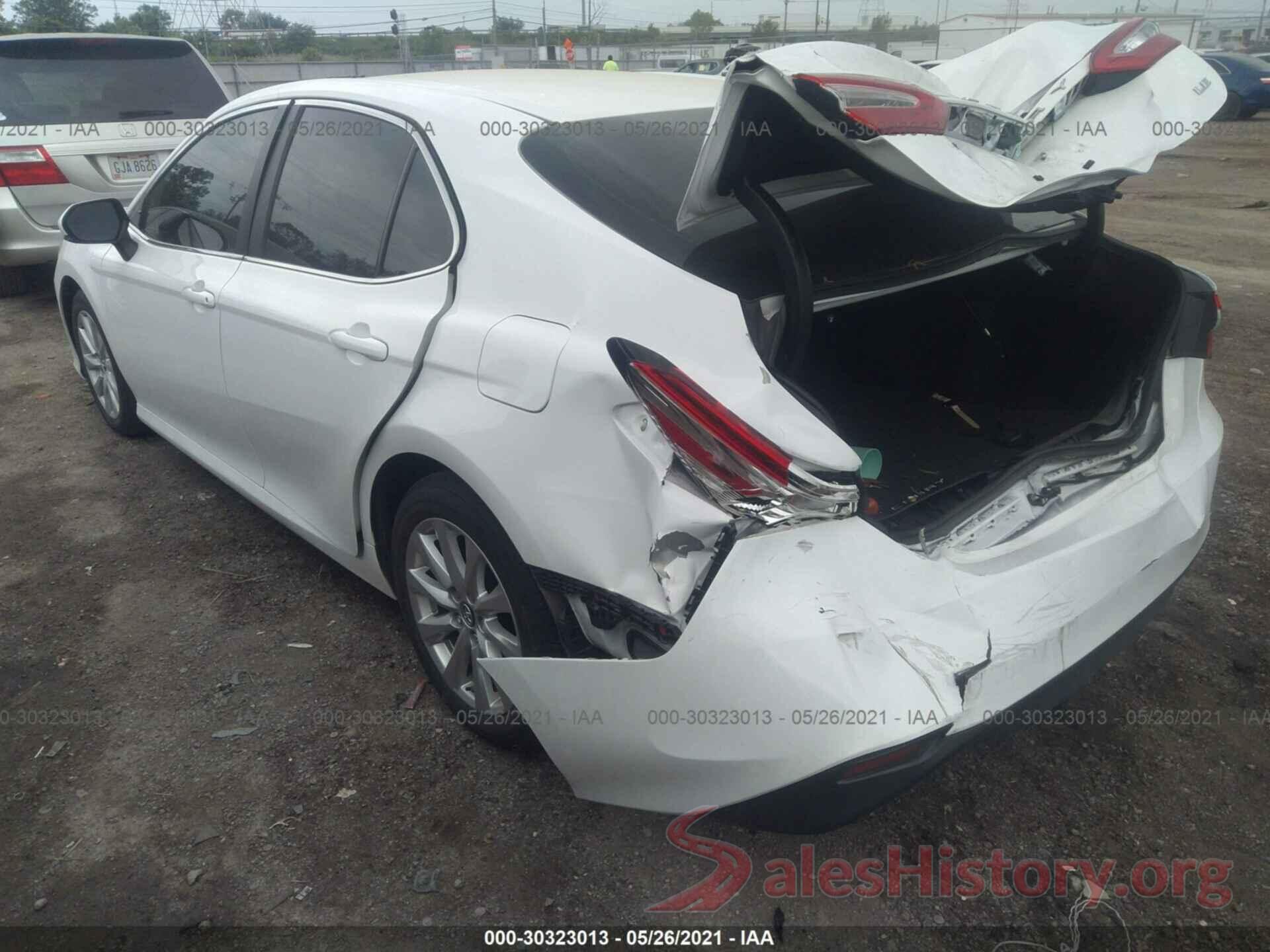 4T1B11HK1JU533031 2018 TOYOTA CAMRY