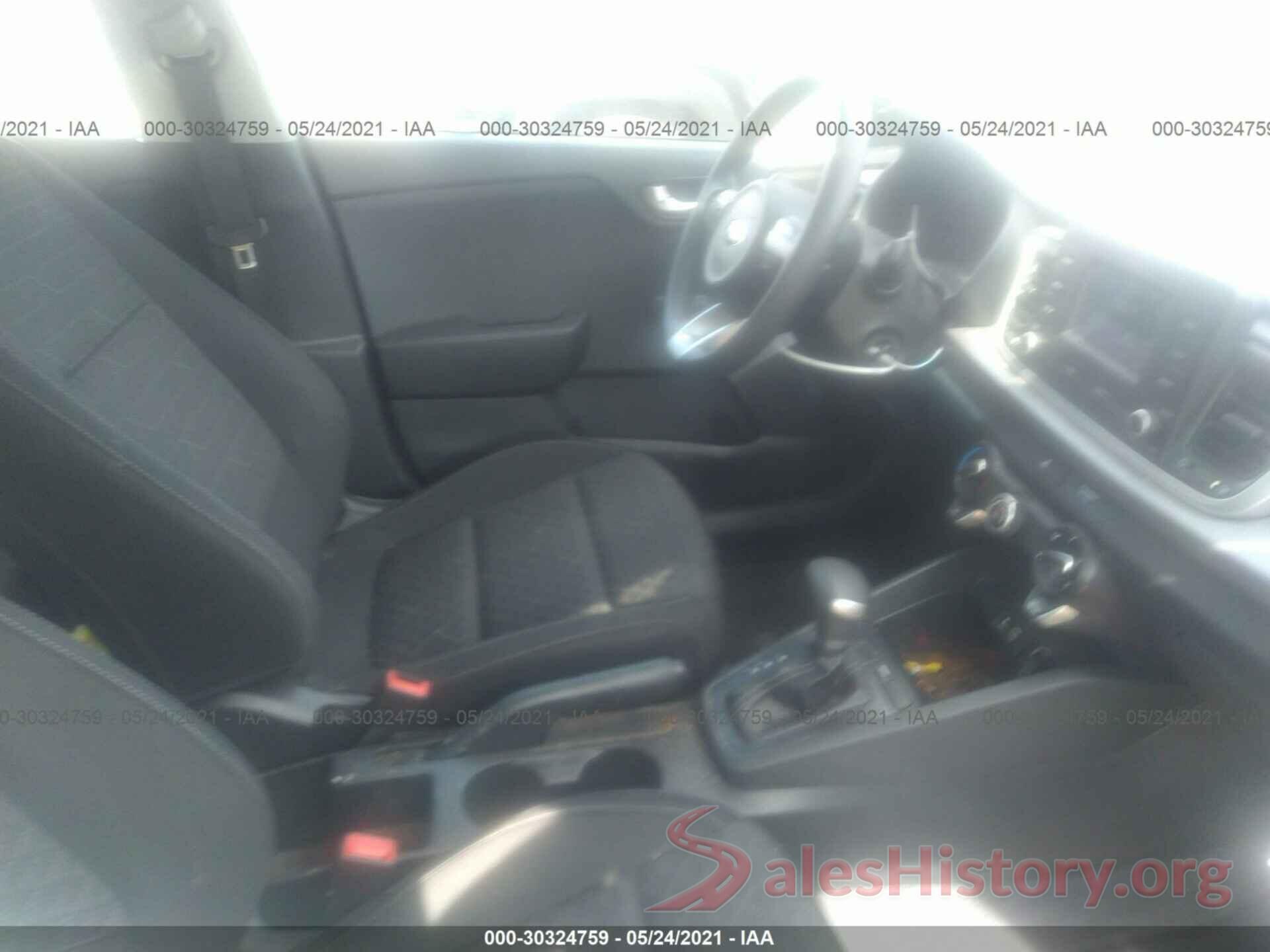 3KPA24AB5JE067899 2018 KIA RIO