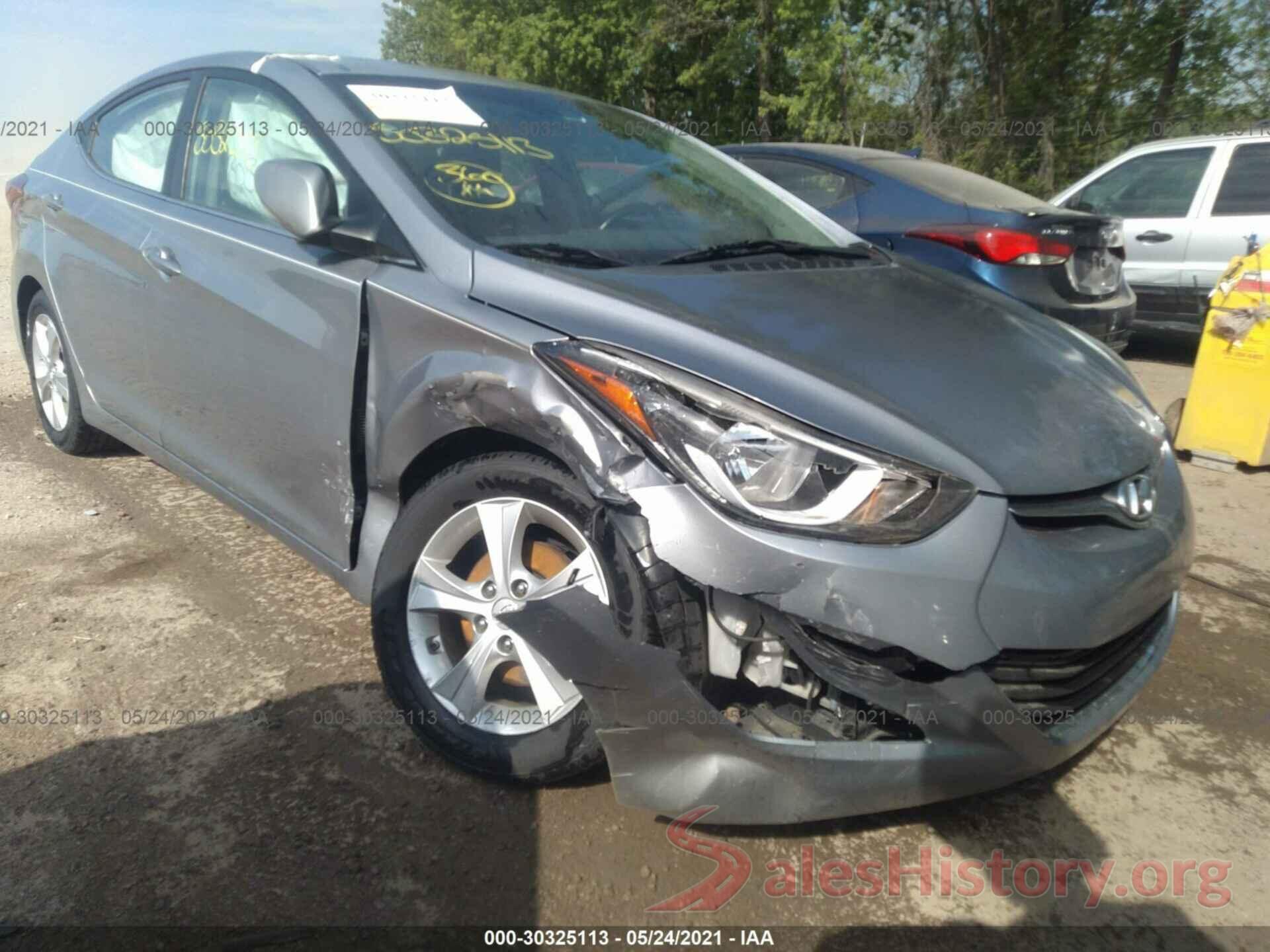 5NPDH4AE8GH754823 2016 HYUNDAI ELANTRA