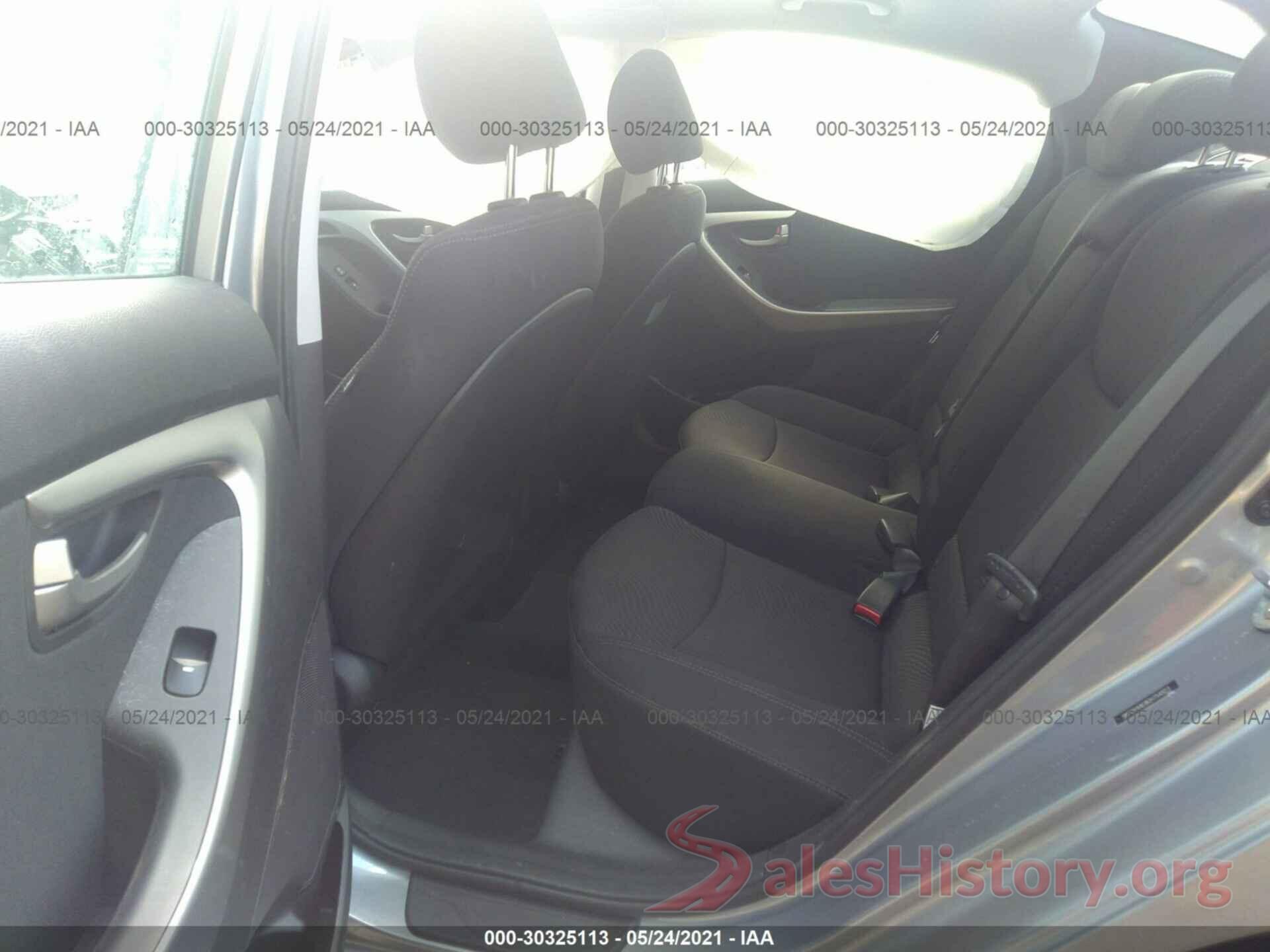 5NPDH4AE8GH754823 2016 HYUNDAI ELANTRA