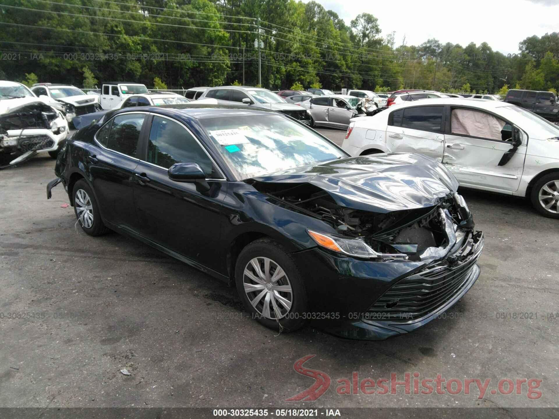 4T1B11HK6JU657196 2018 TOYOTA CAMRY