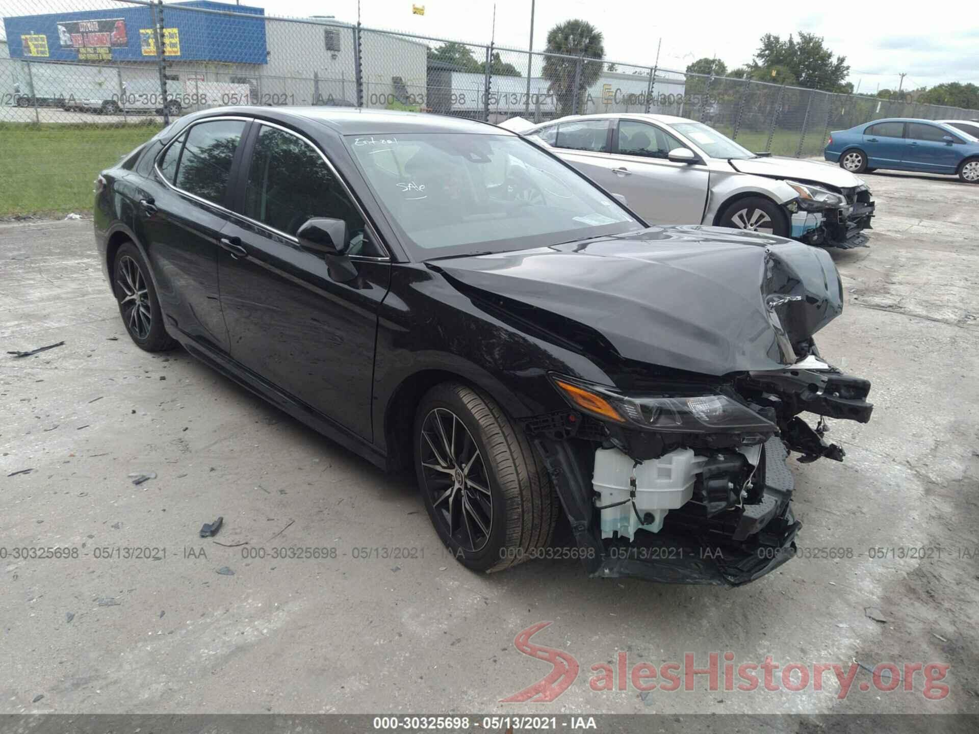 4T1G11AK3MU410142 2021 TOYOTA CAMRY