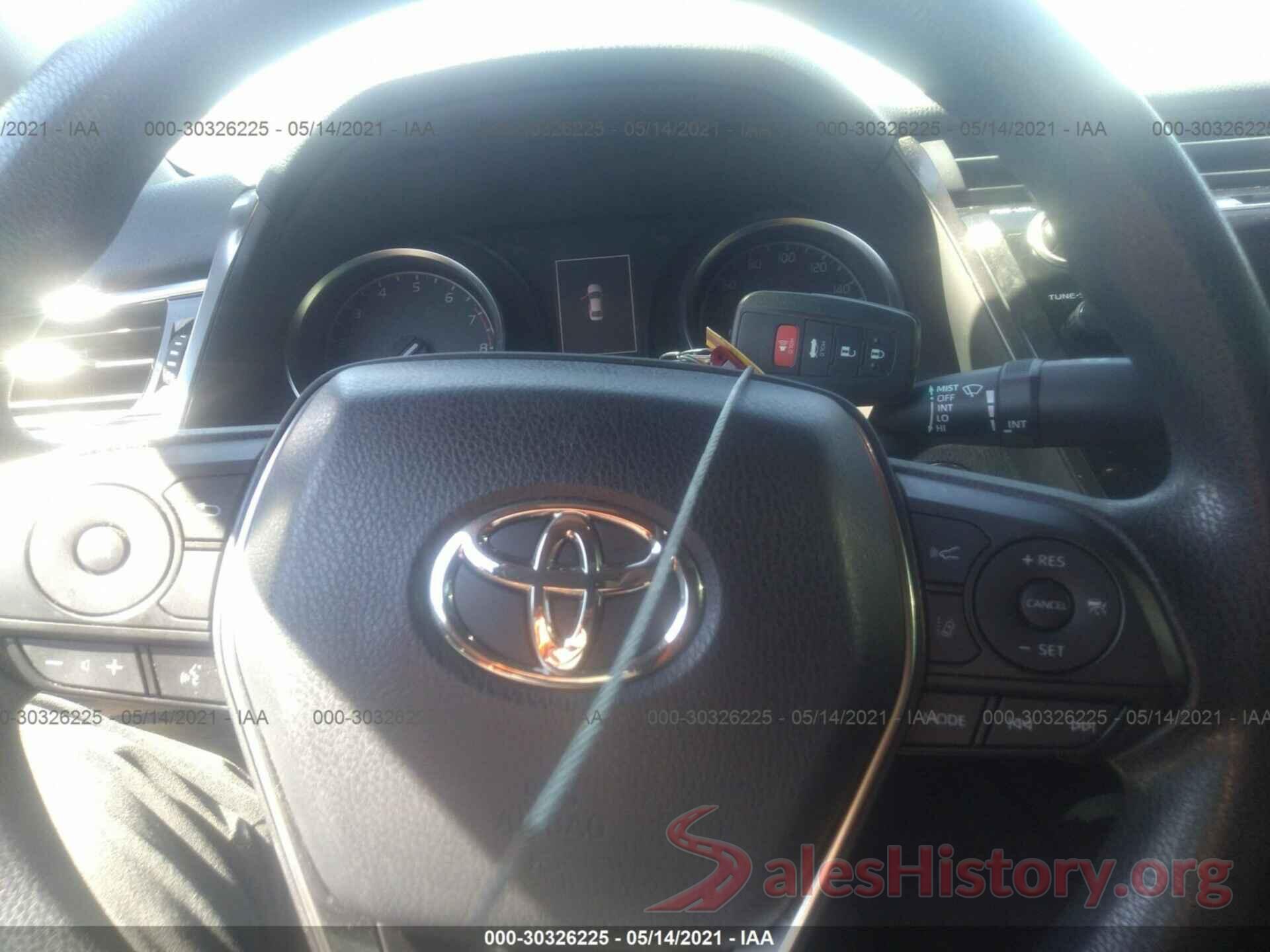 JTNB11HK9J3000544 2018 TOYOTA CAMRY