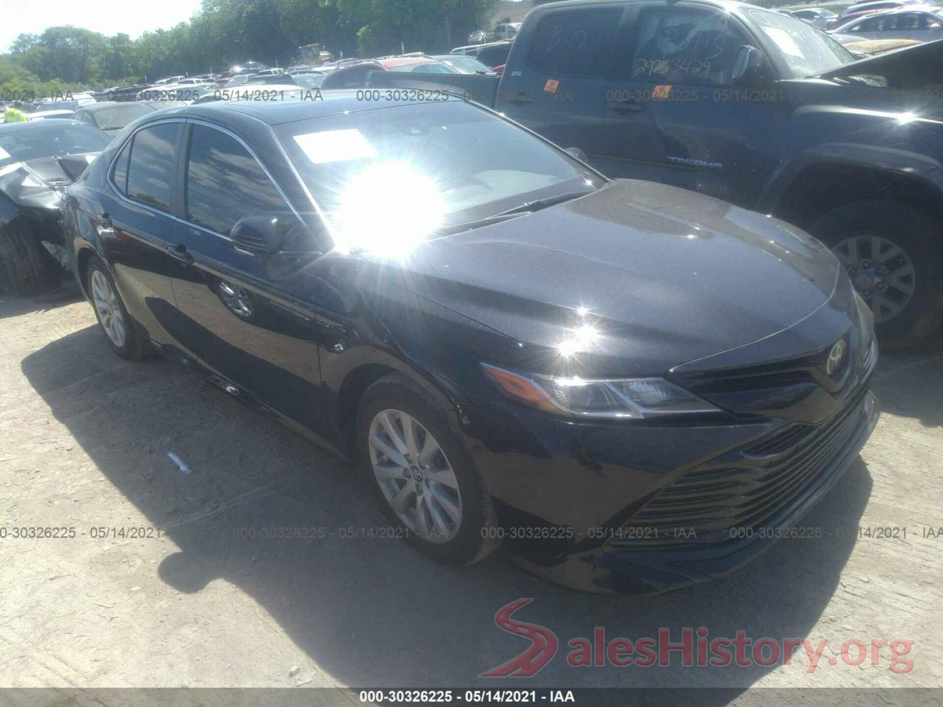 JTNB11HK9J3000544 2018 TOYOTA CAMRY