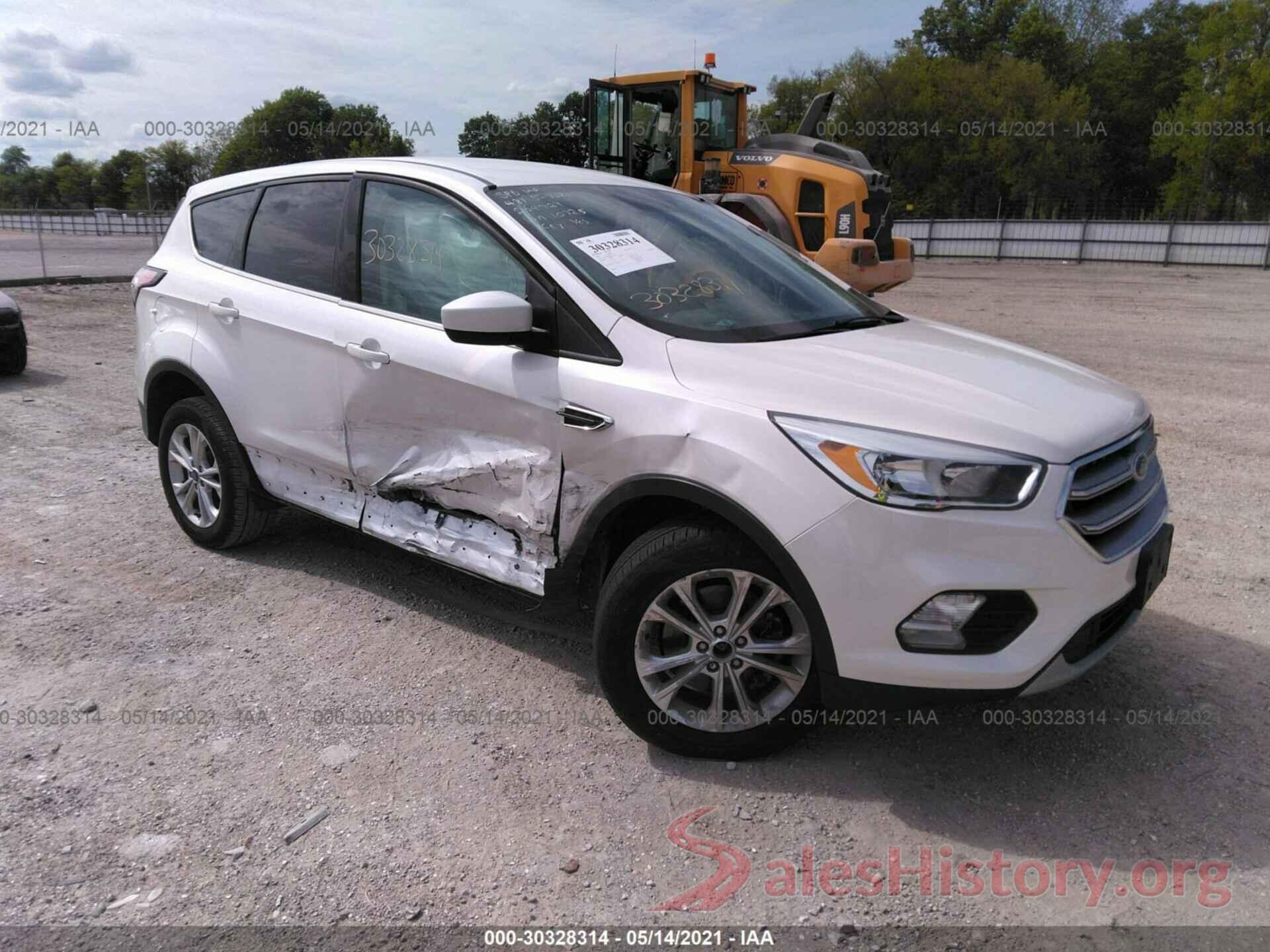 1FMCU9G94HUC10725 2017 FORD ESCAPE