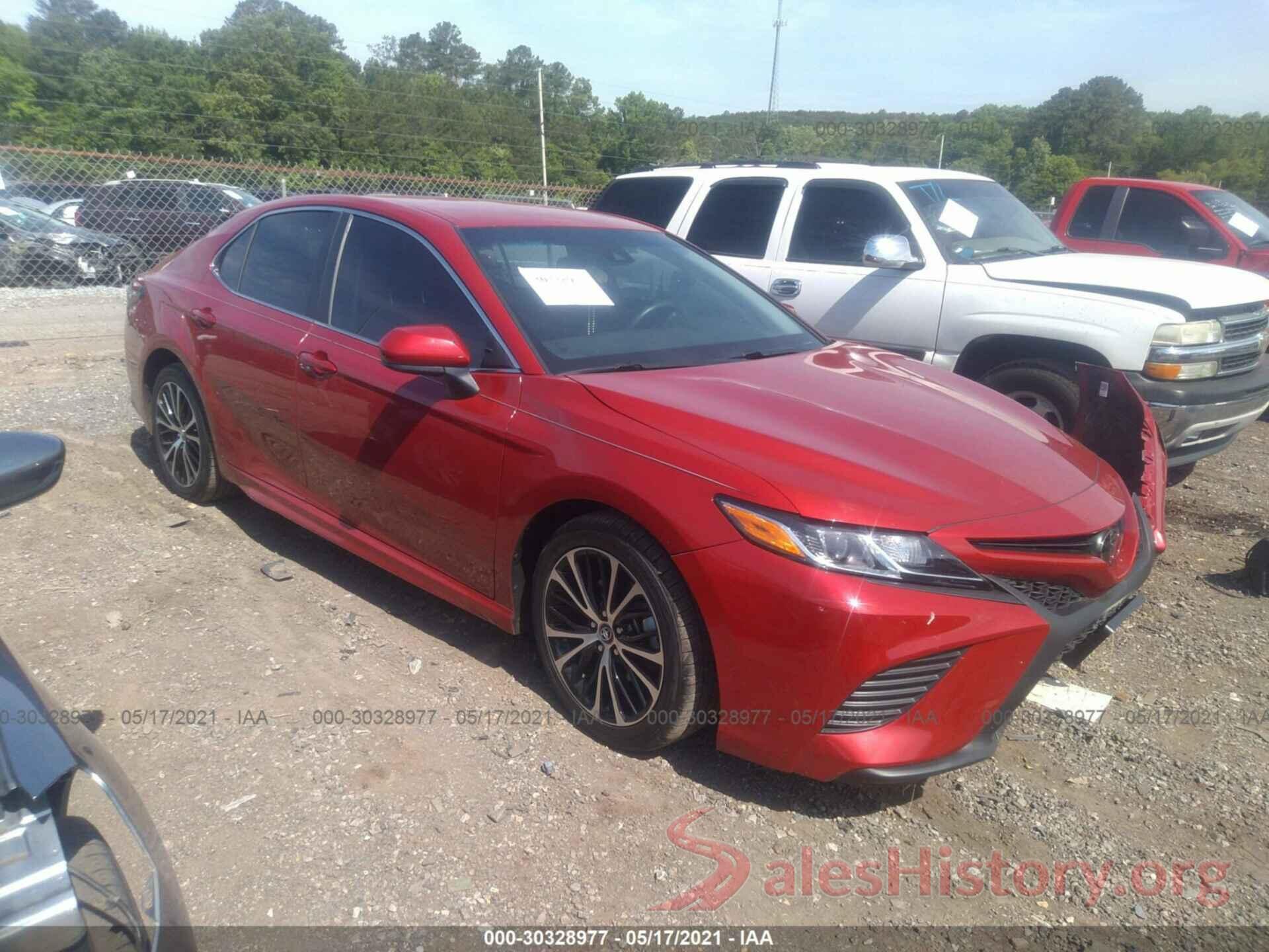 4T1B11HK0KU244398 2019 TOYOTA CAMRY