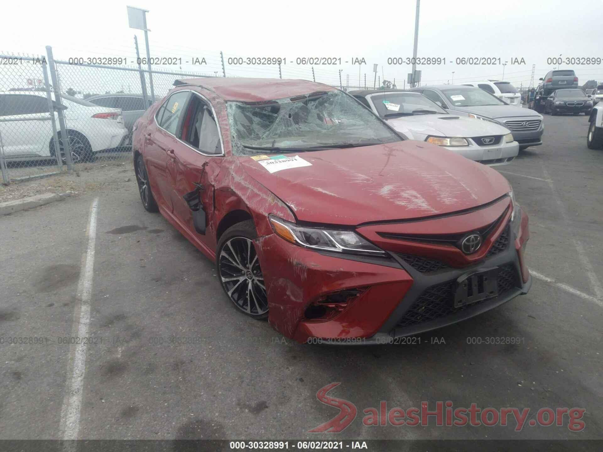 4T1G11AK8LU375094 2020 TOYOTA CAMRY