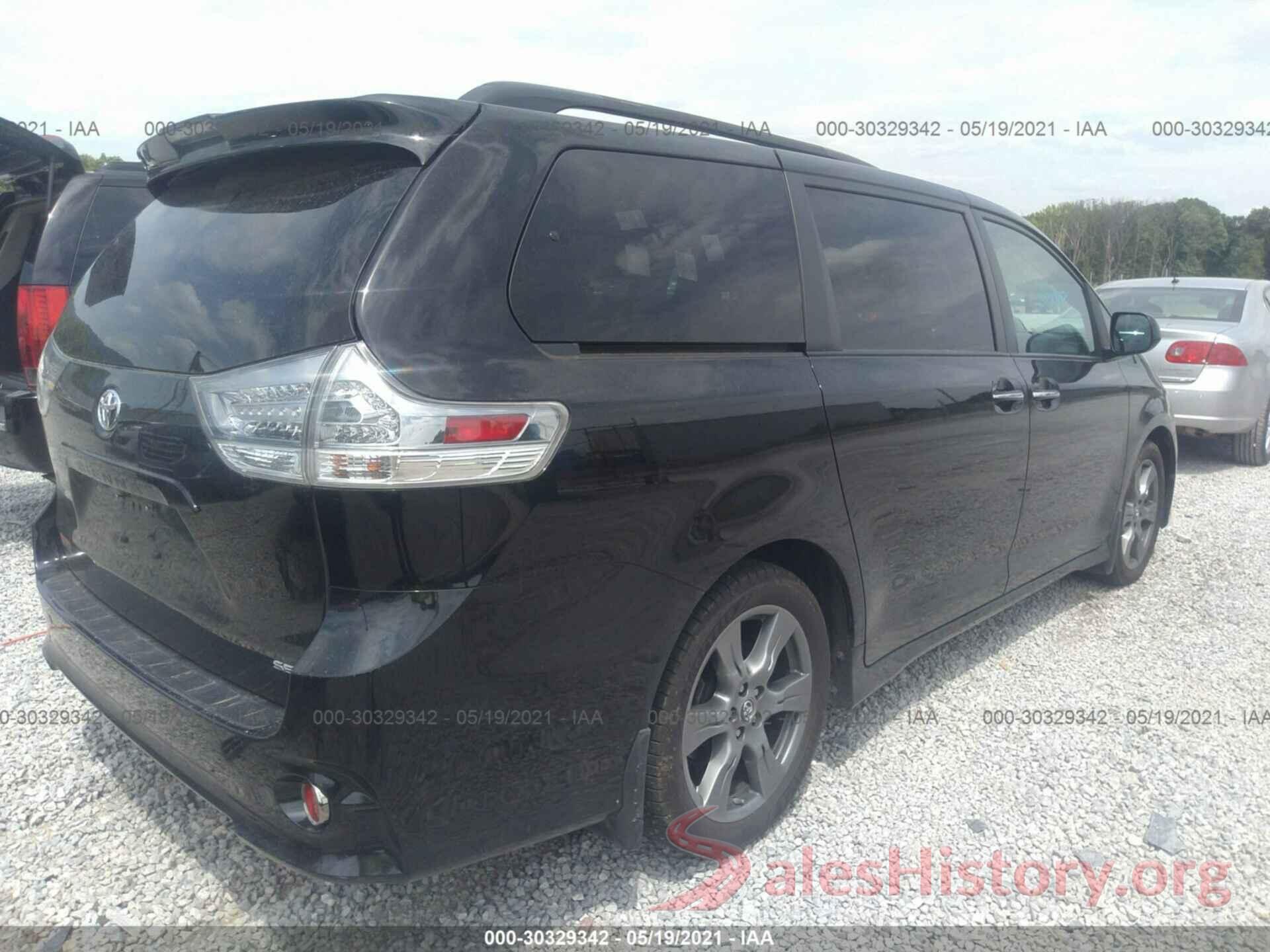 5TDXZ3DC3JS952211 2018 TOYOTA SIENNA