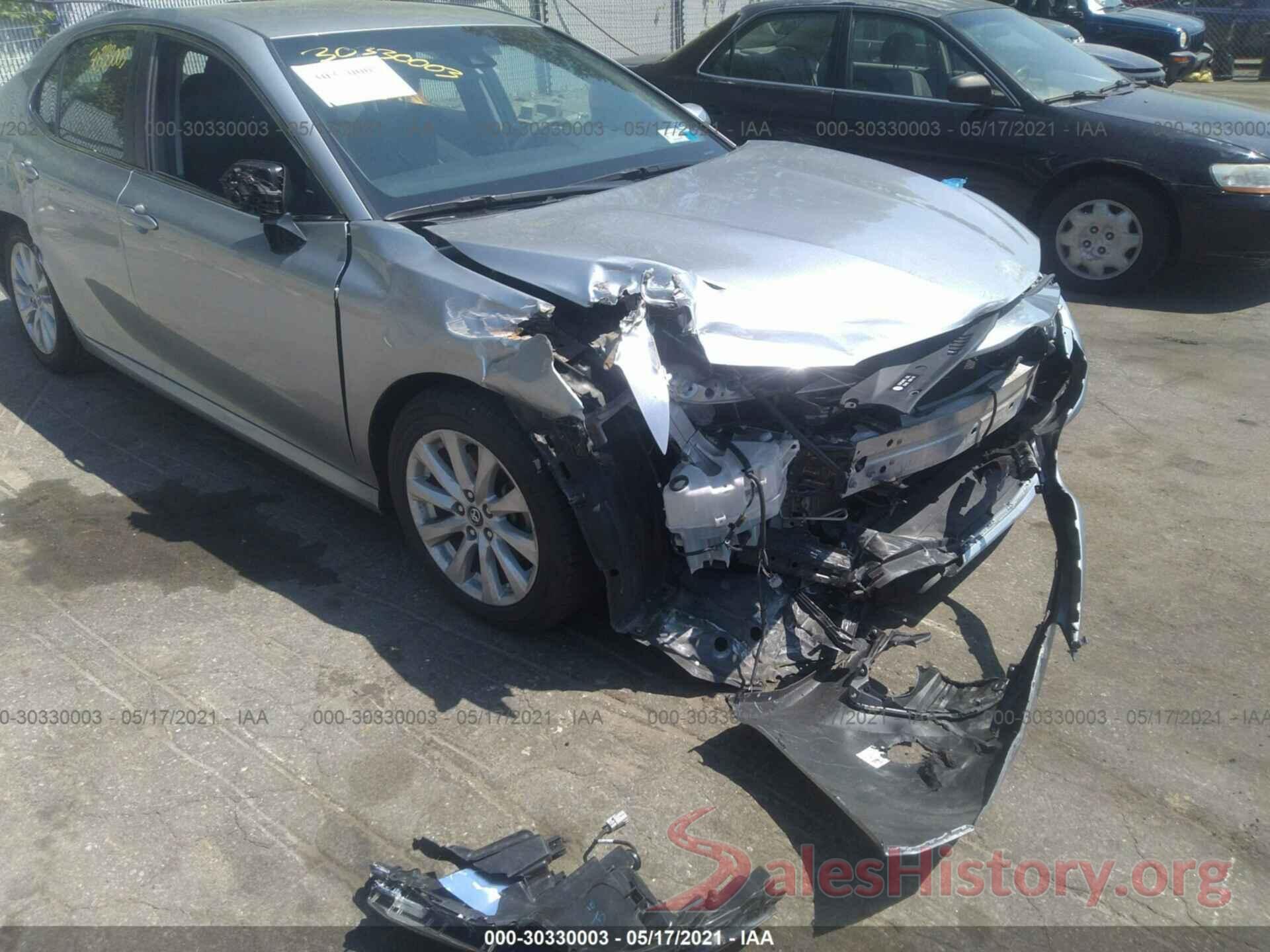 4T1B11HK7JU048683 2018 TOYOTA CAMRY