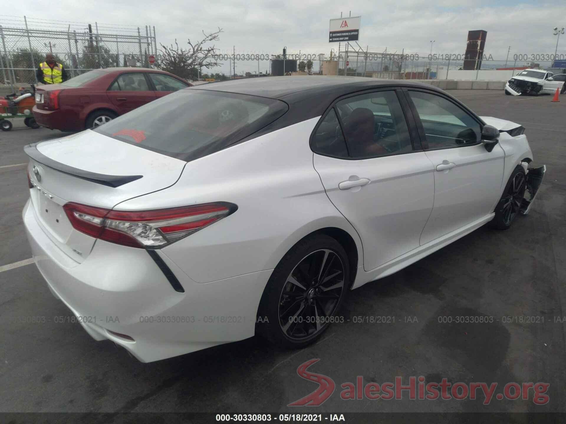 4T1B61HK7JU147425 2018 TOYOTA CAMRY