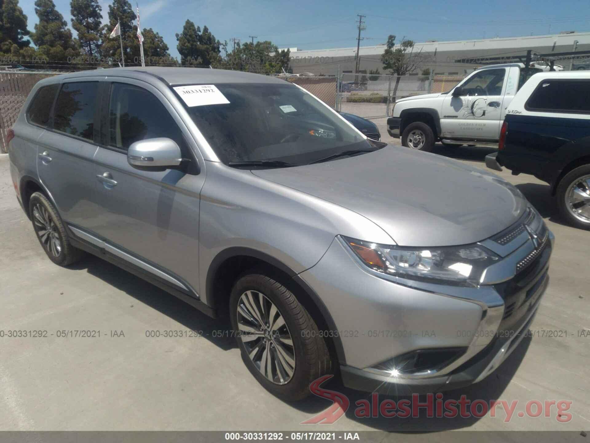 JA4AD3A3XKZ042428 2019 MITSUBISHI OUTLANDER