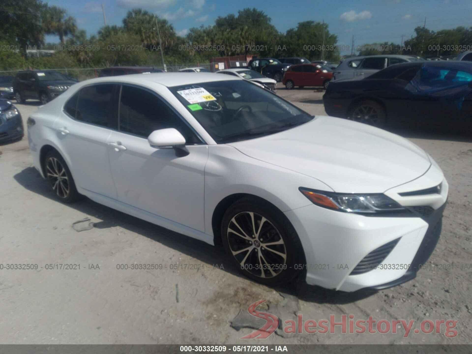 JTNB11HK8J3006643 2018 TOYOTA CAMRY