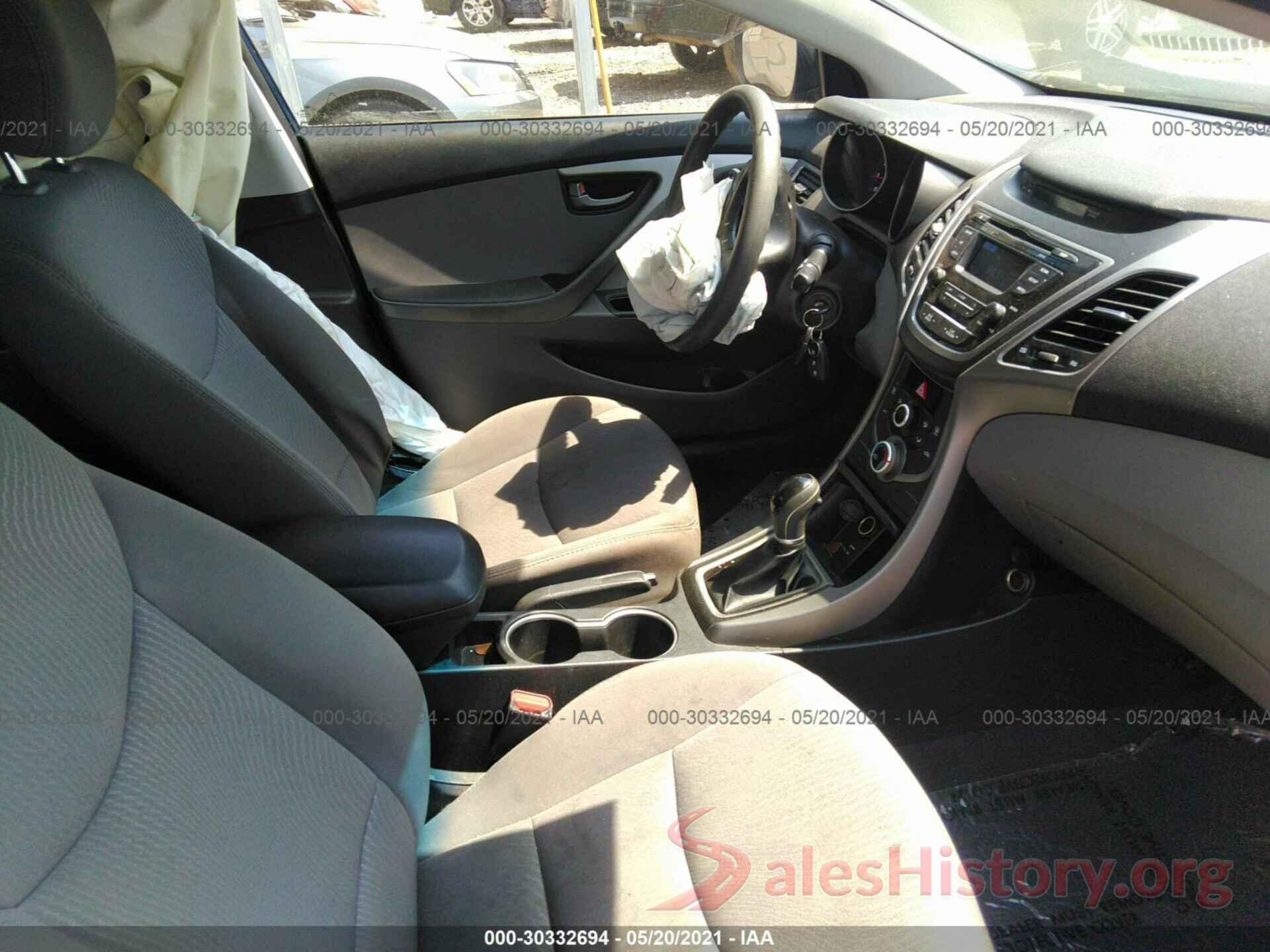 5NPDH4AE8GH731512 2016 HYUNDAI ELANTRA